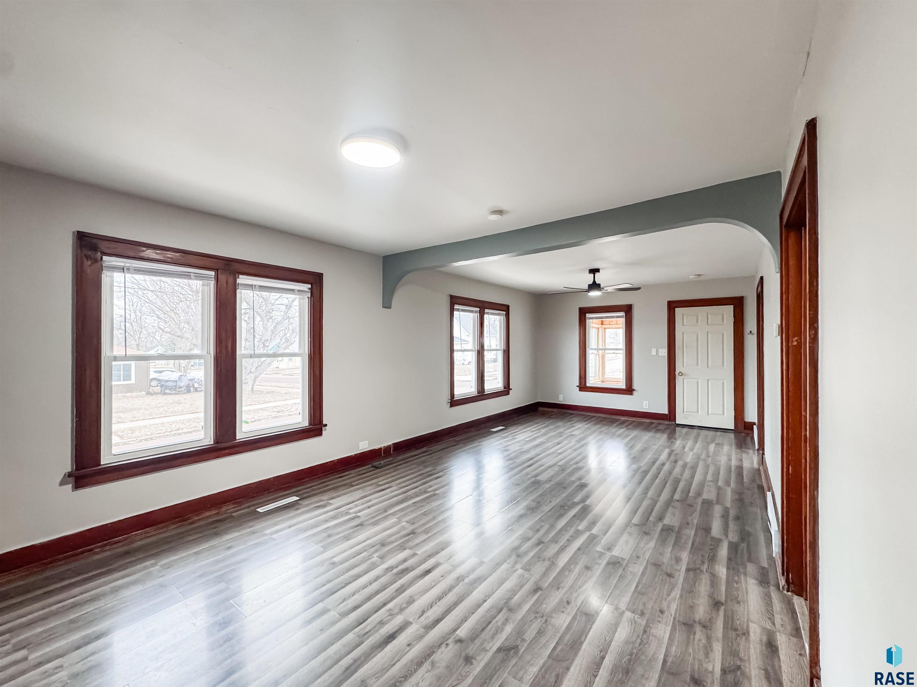 829 N Van Eps Ave Avenue