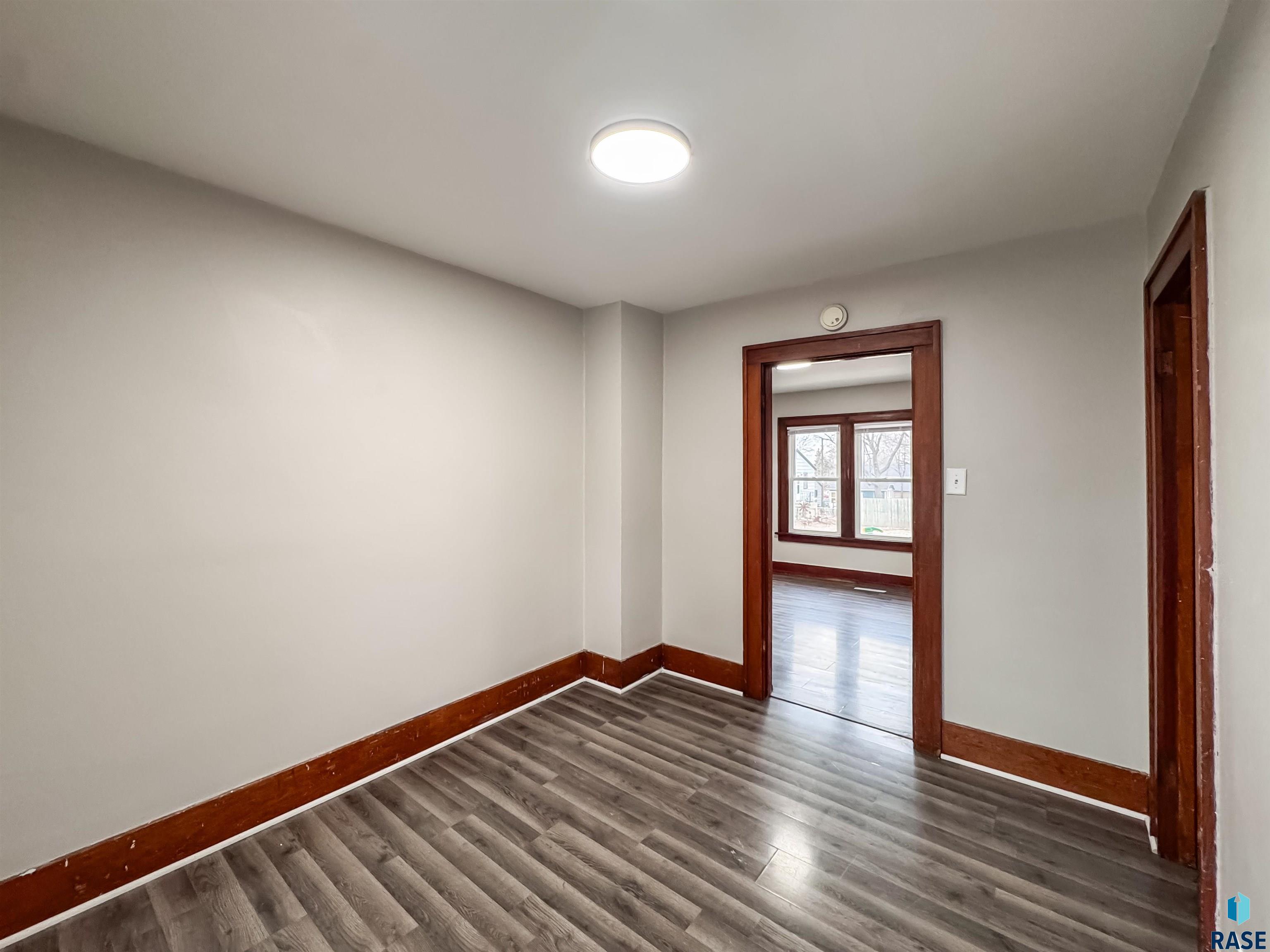 829 N Van Eps Ave Avenue