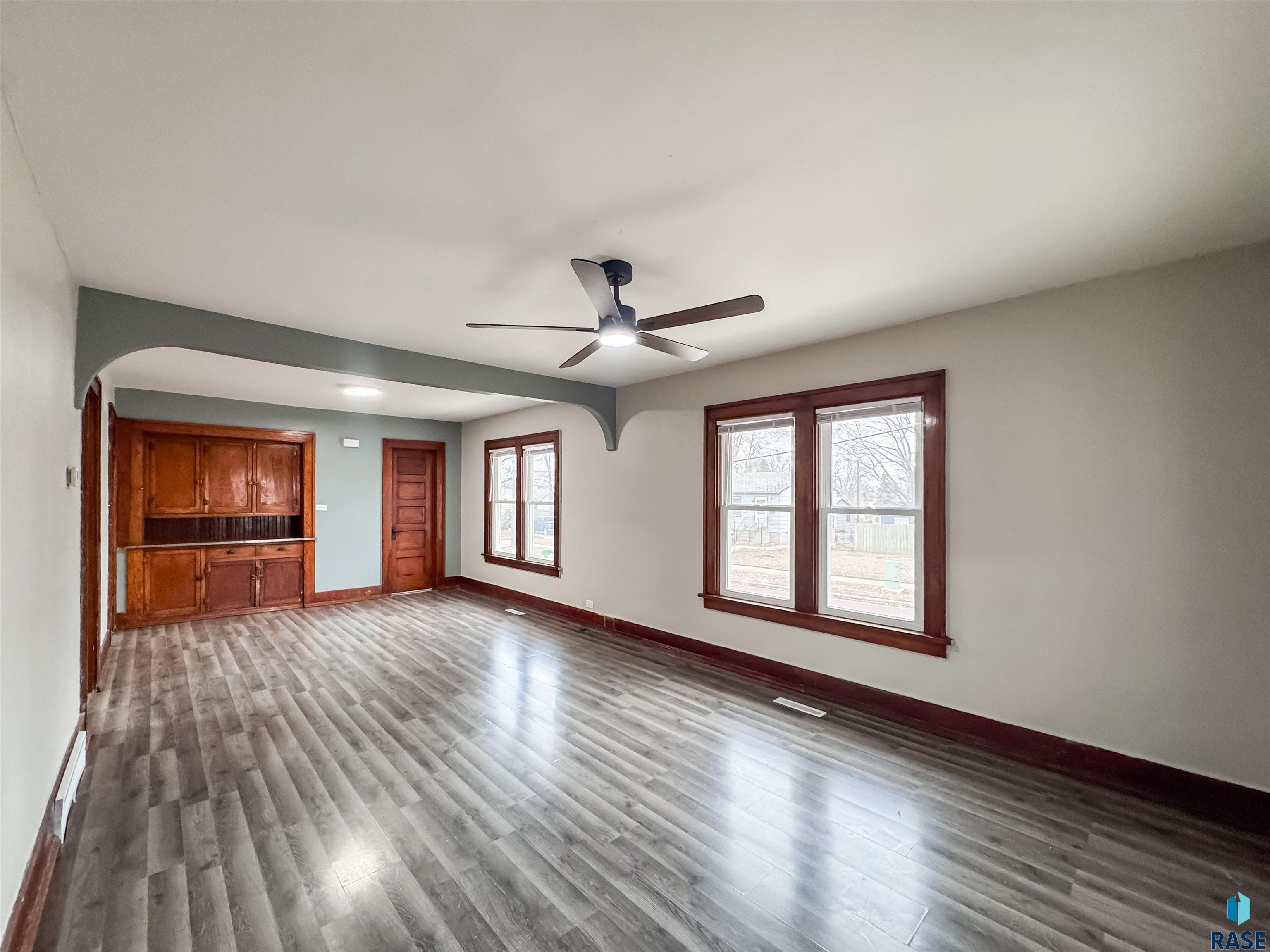 829 N Van Eps Ave Avenue