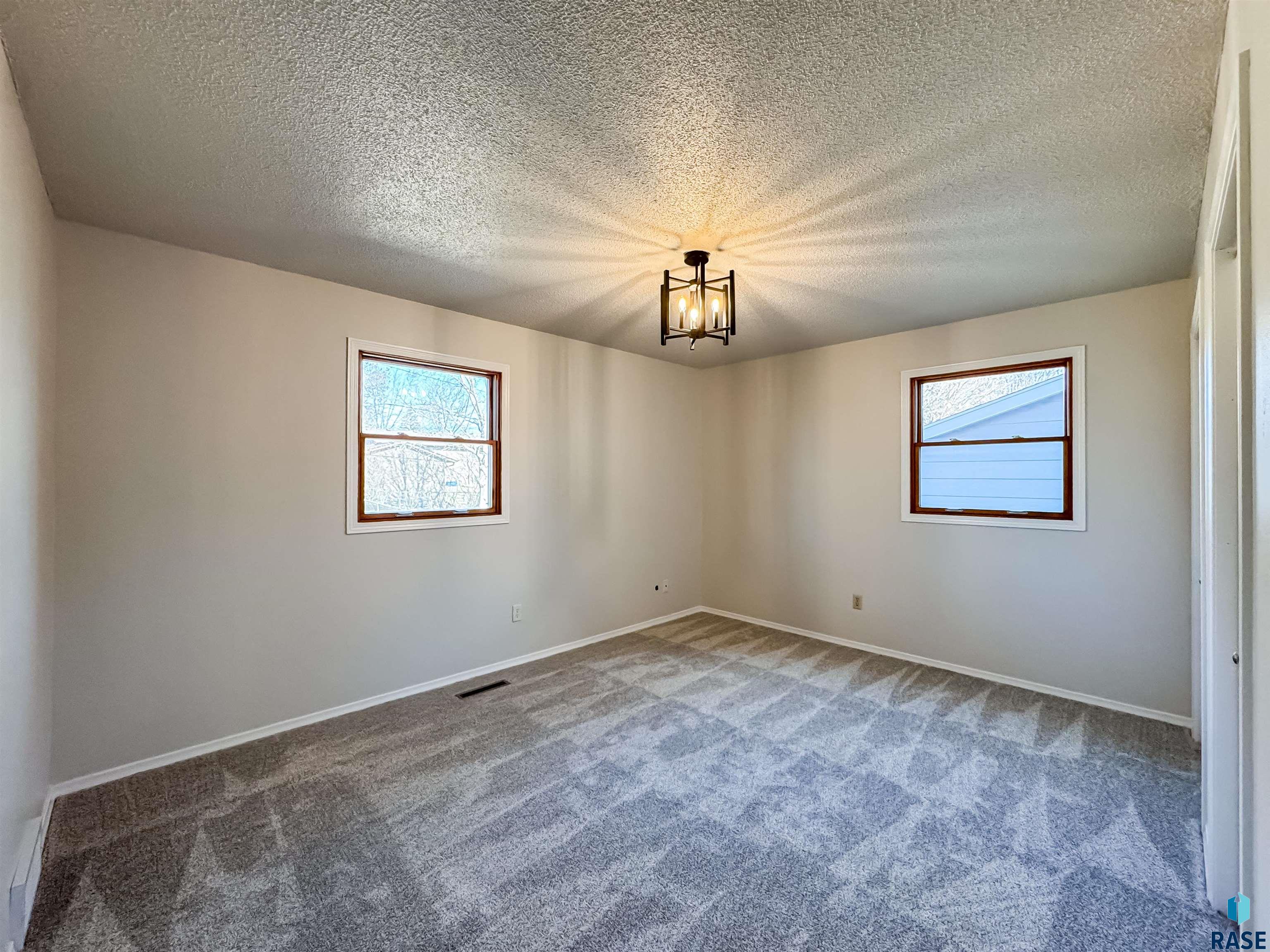 5408 W 52nd St Street