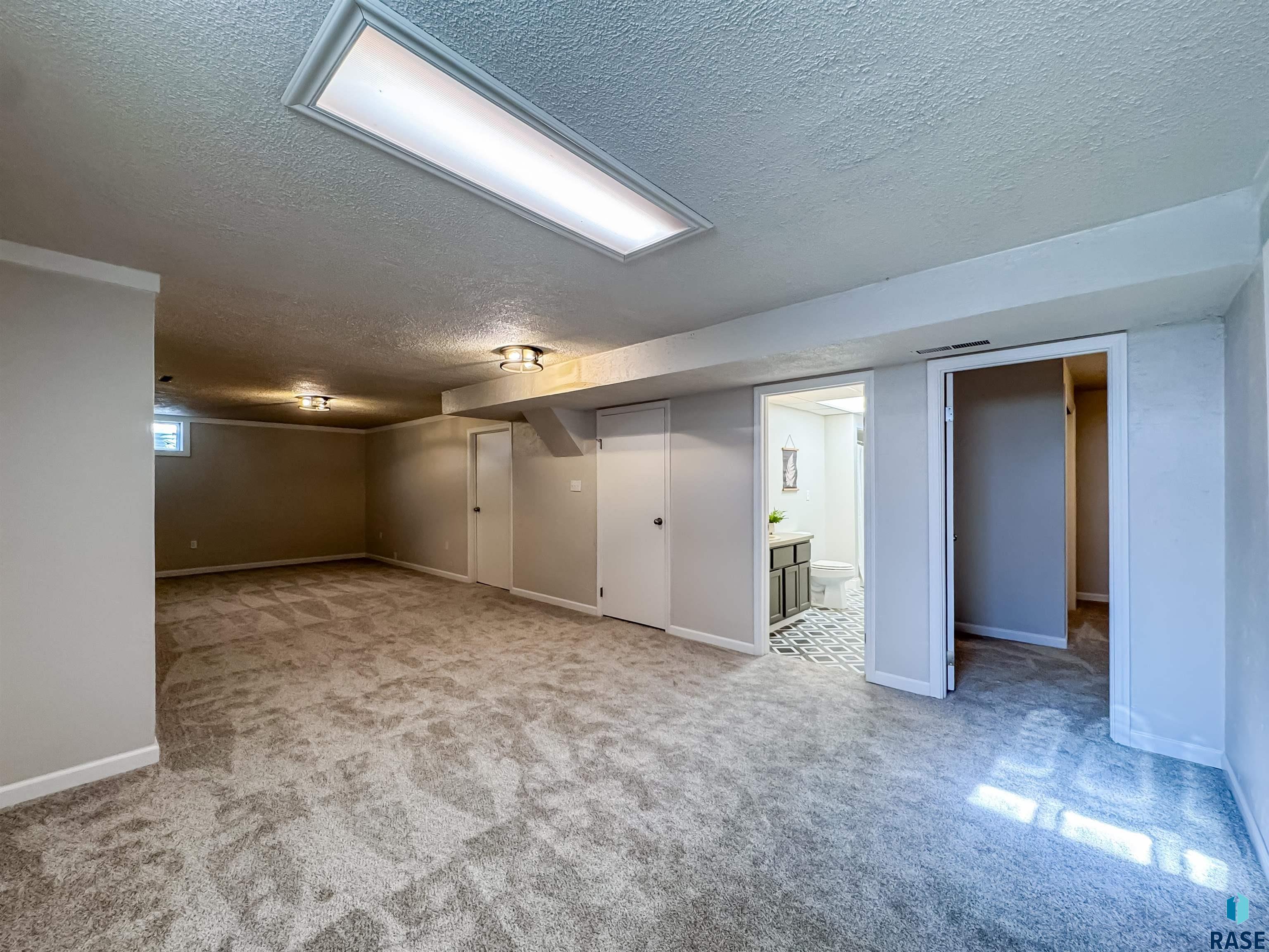 5408 W 52nd St Street