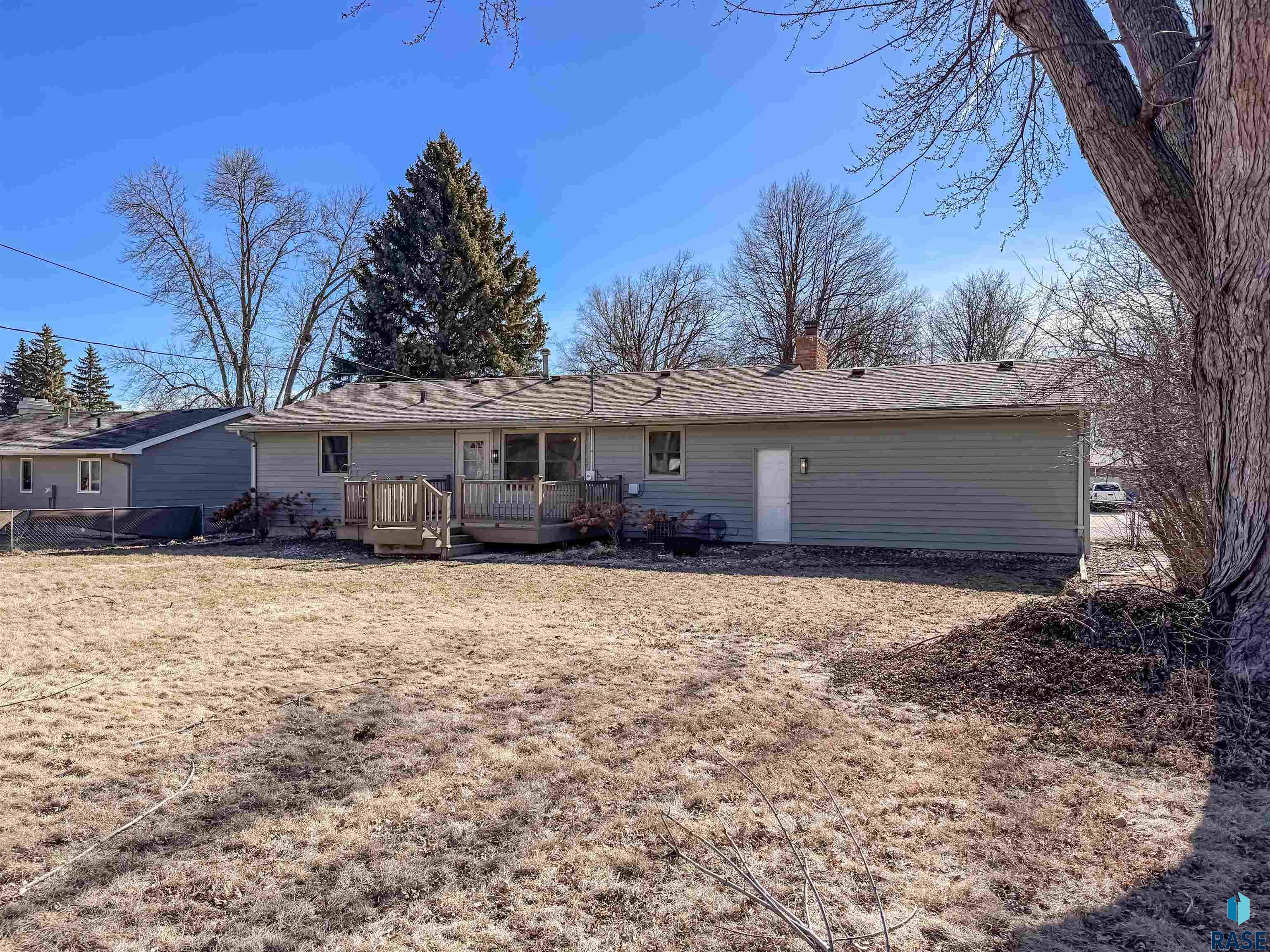 5408 W 52nd St Street