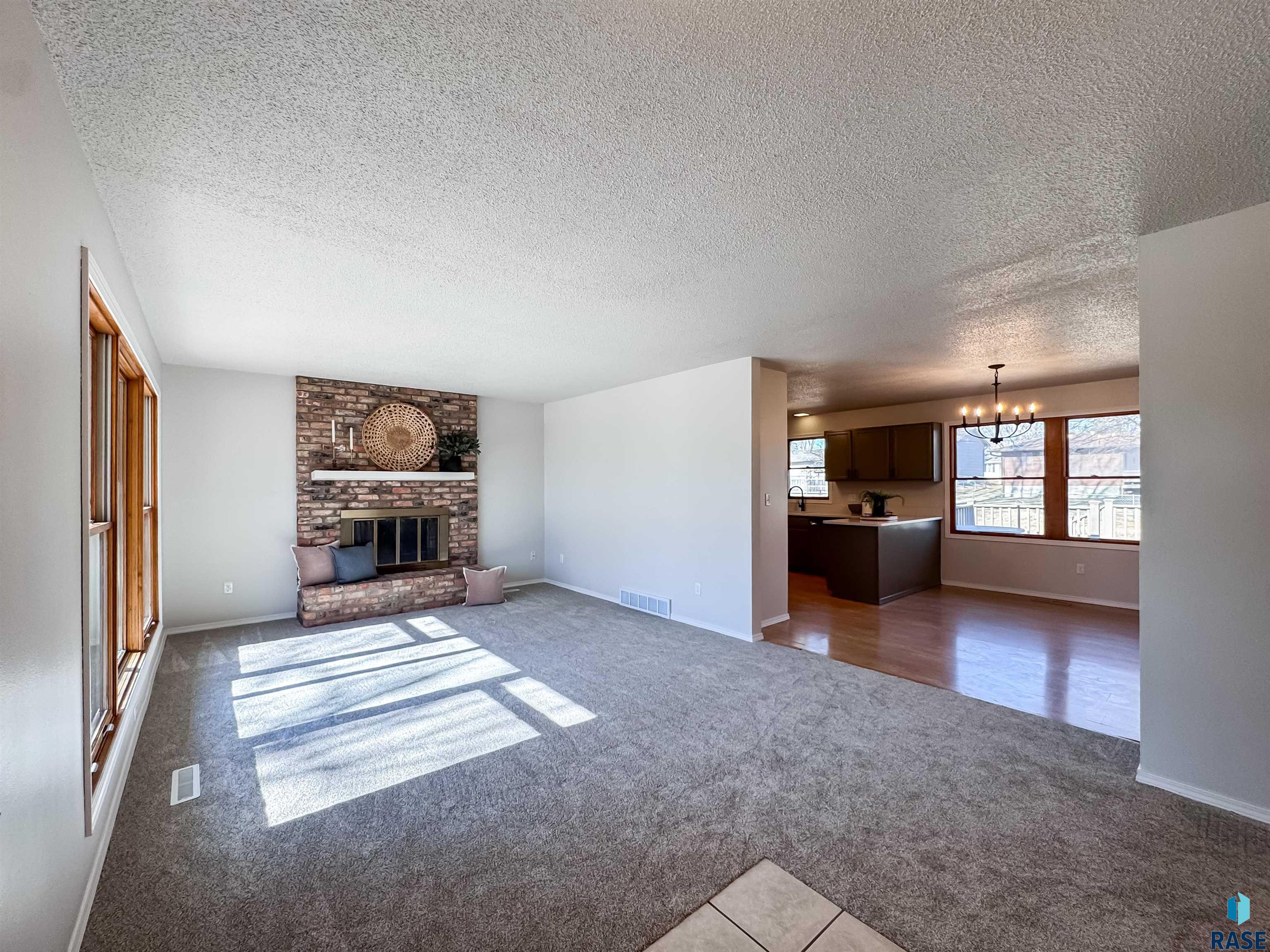 5408 W 52nd St Street