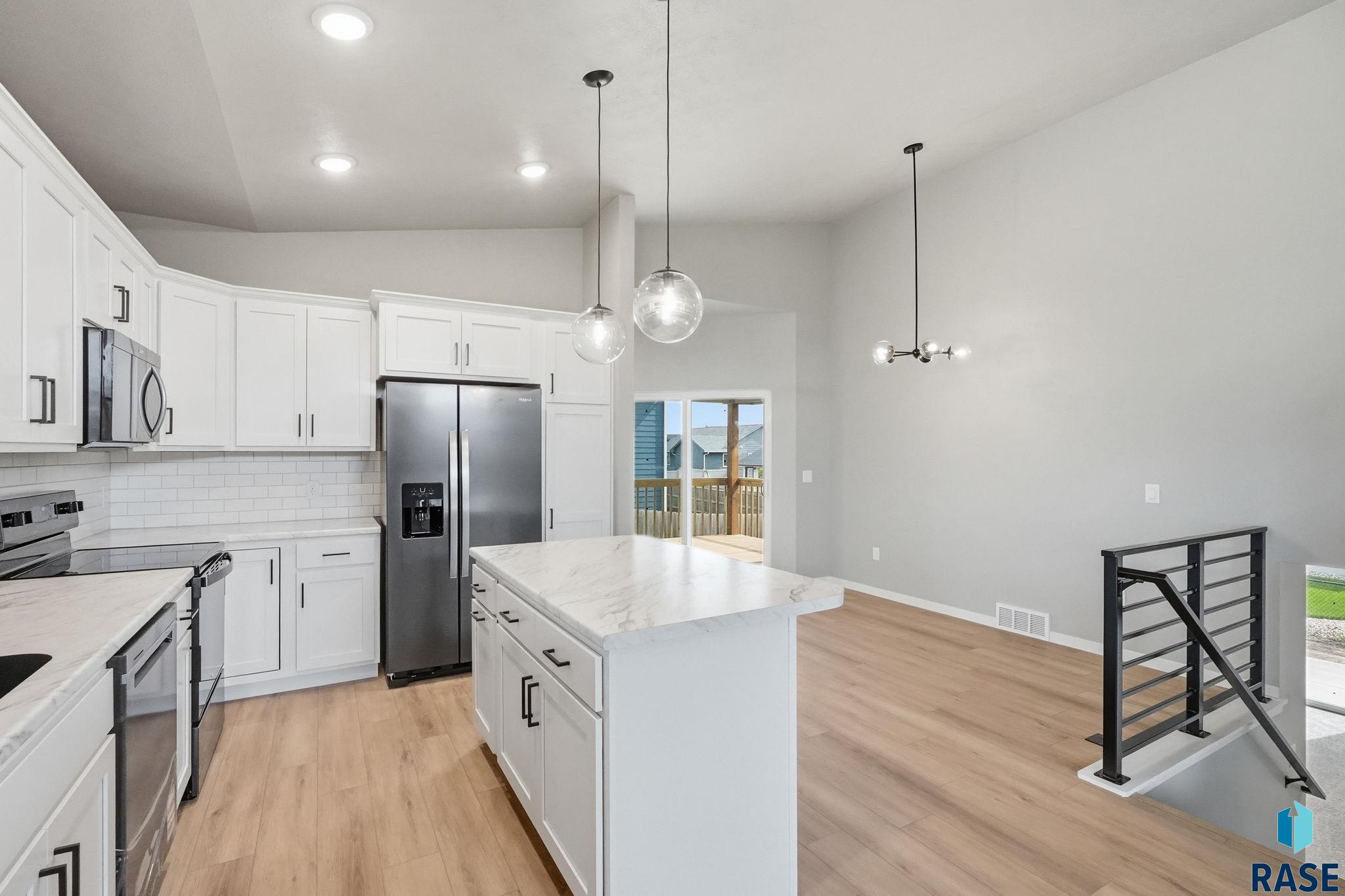 608 Yankee Ave, Sioux Falls