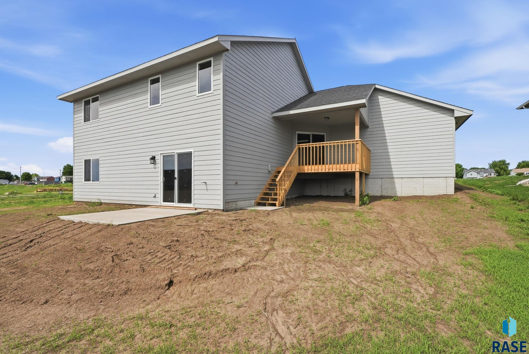 608 Yankee Ave, Sioux Falls