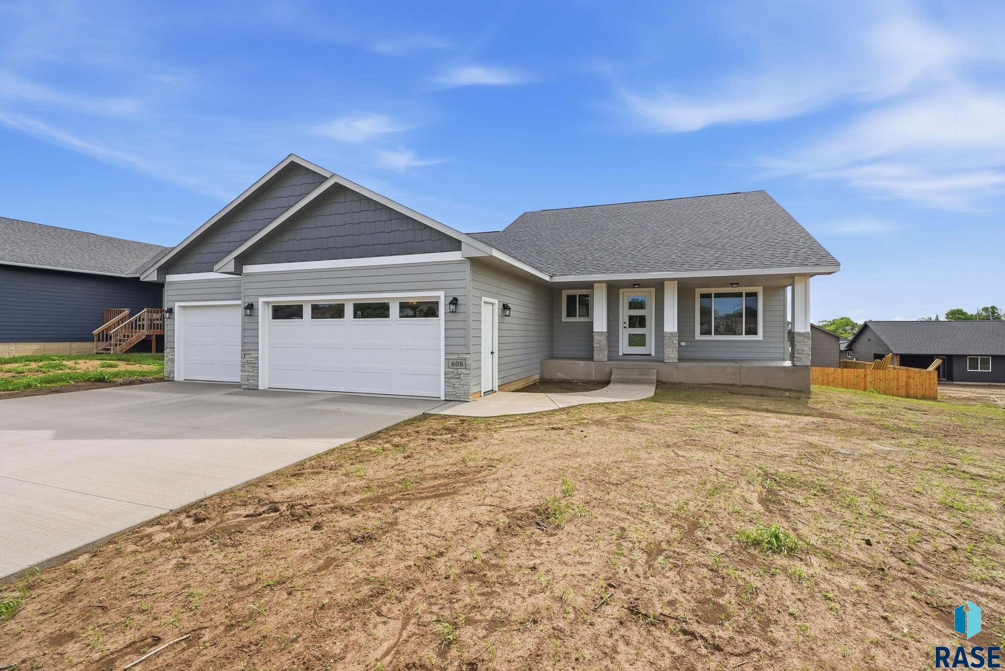 608 Yankee Ave, Sioux Falls