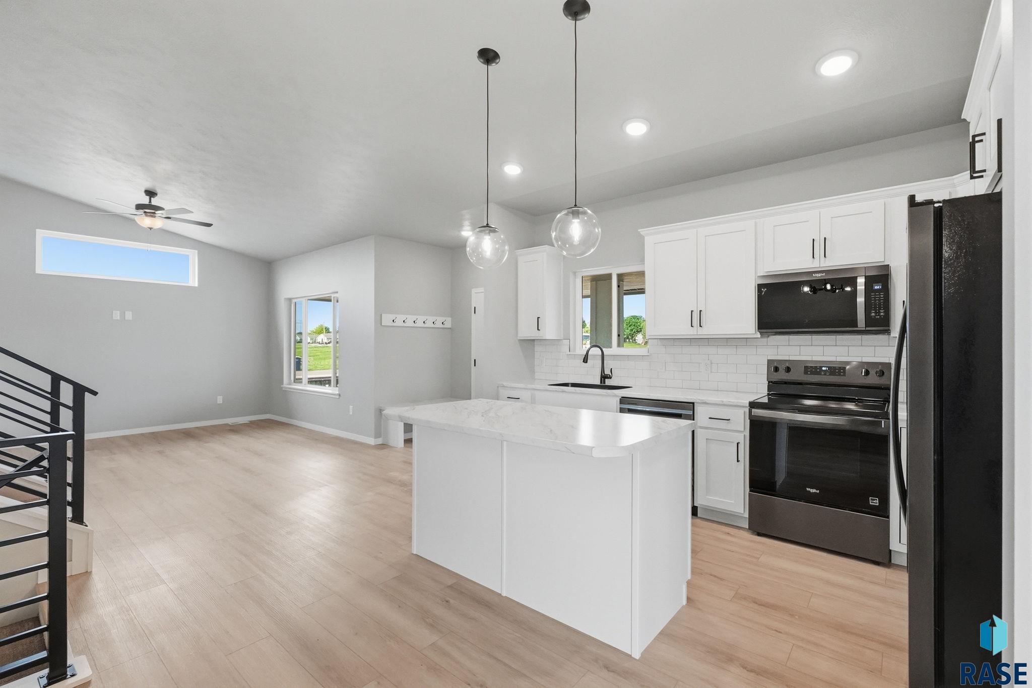 608 Yankee Ave, Sioux Falls