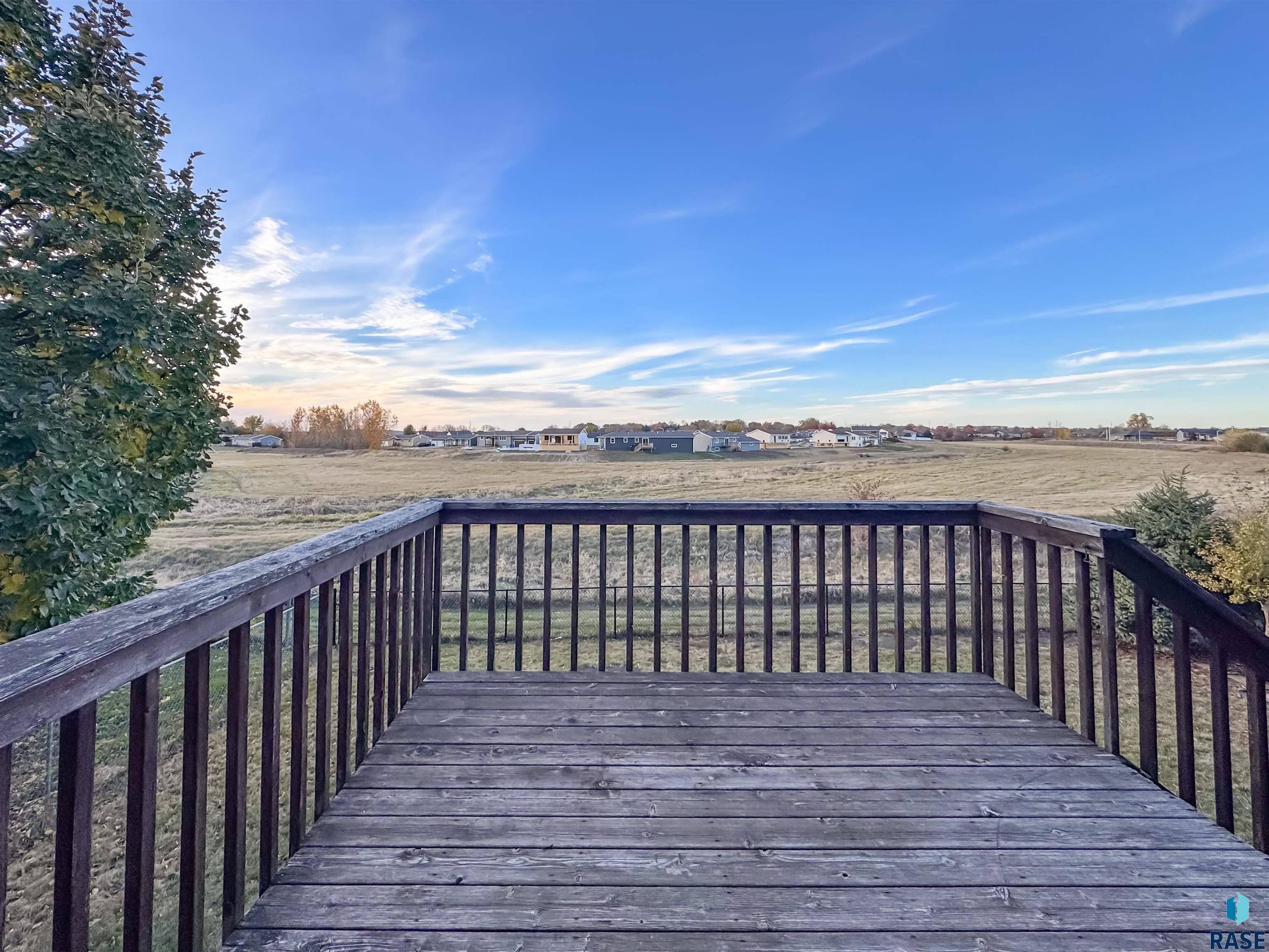 2713 N Vincent Ave Avenue