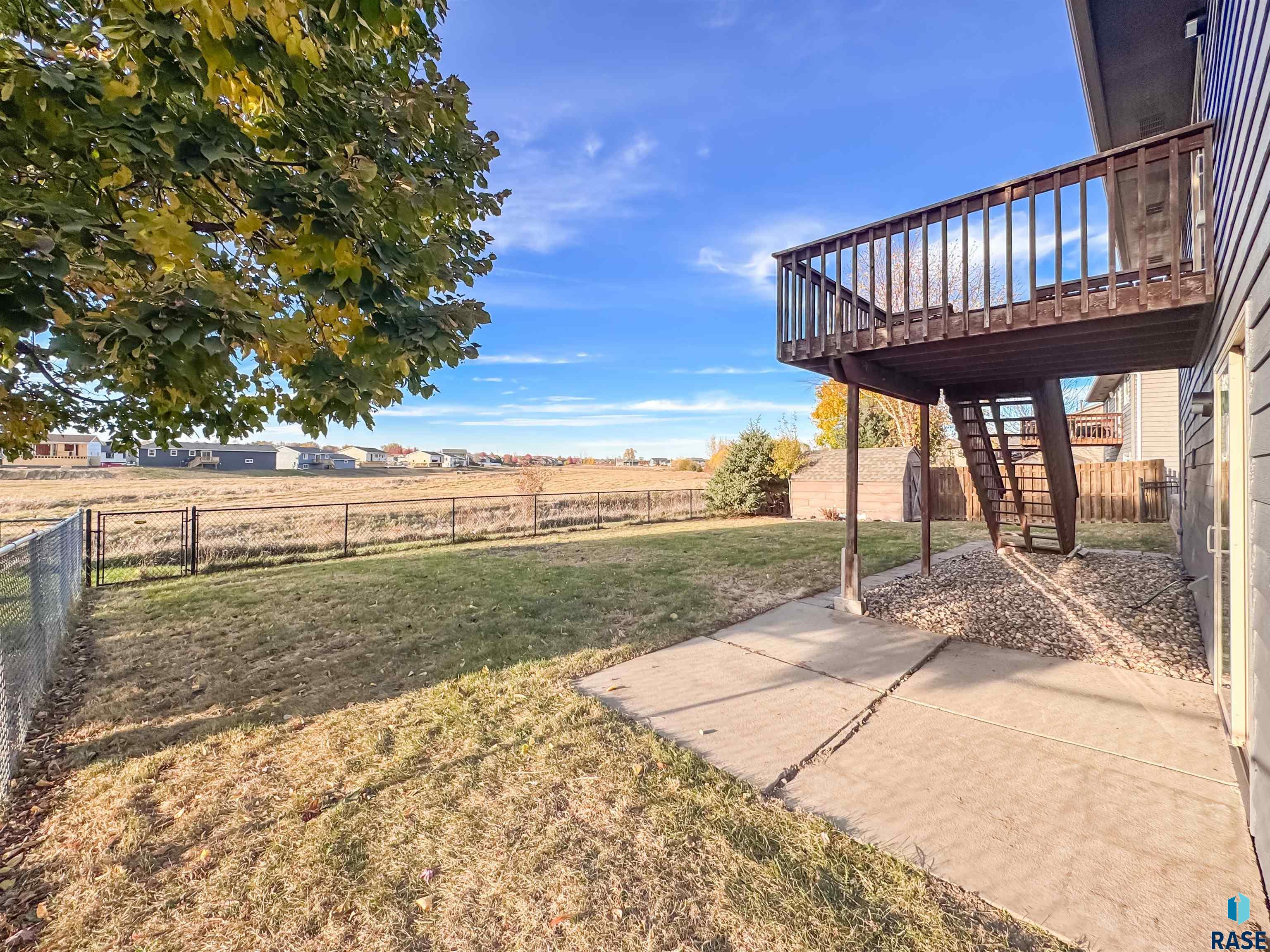 2713 N Vincent Ave Avenue