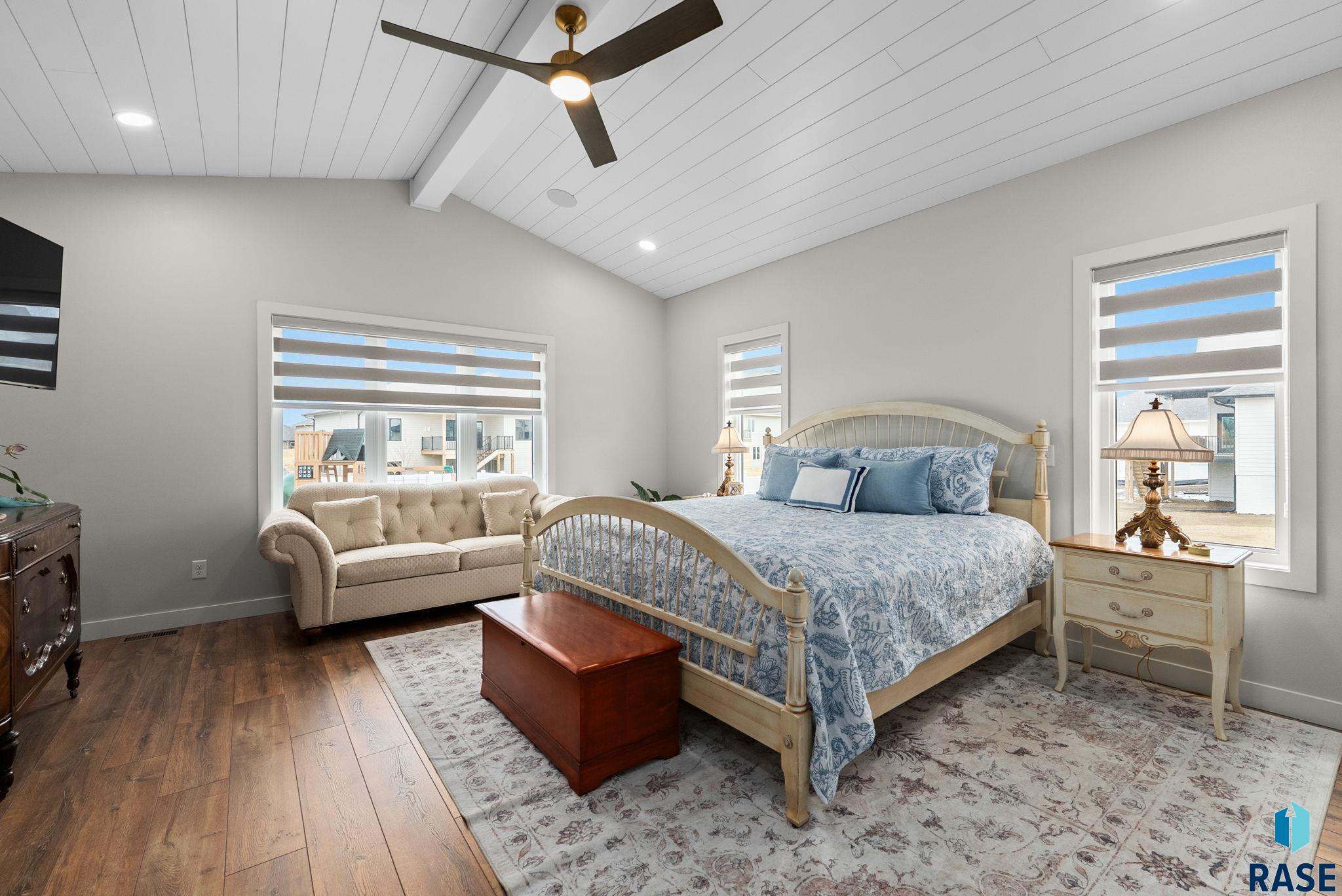 5504 E Morningside Cir Circle