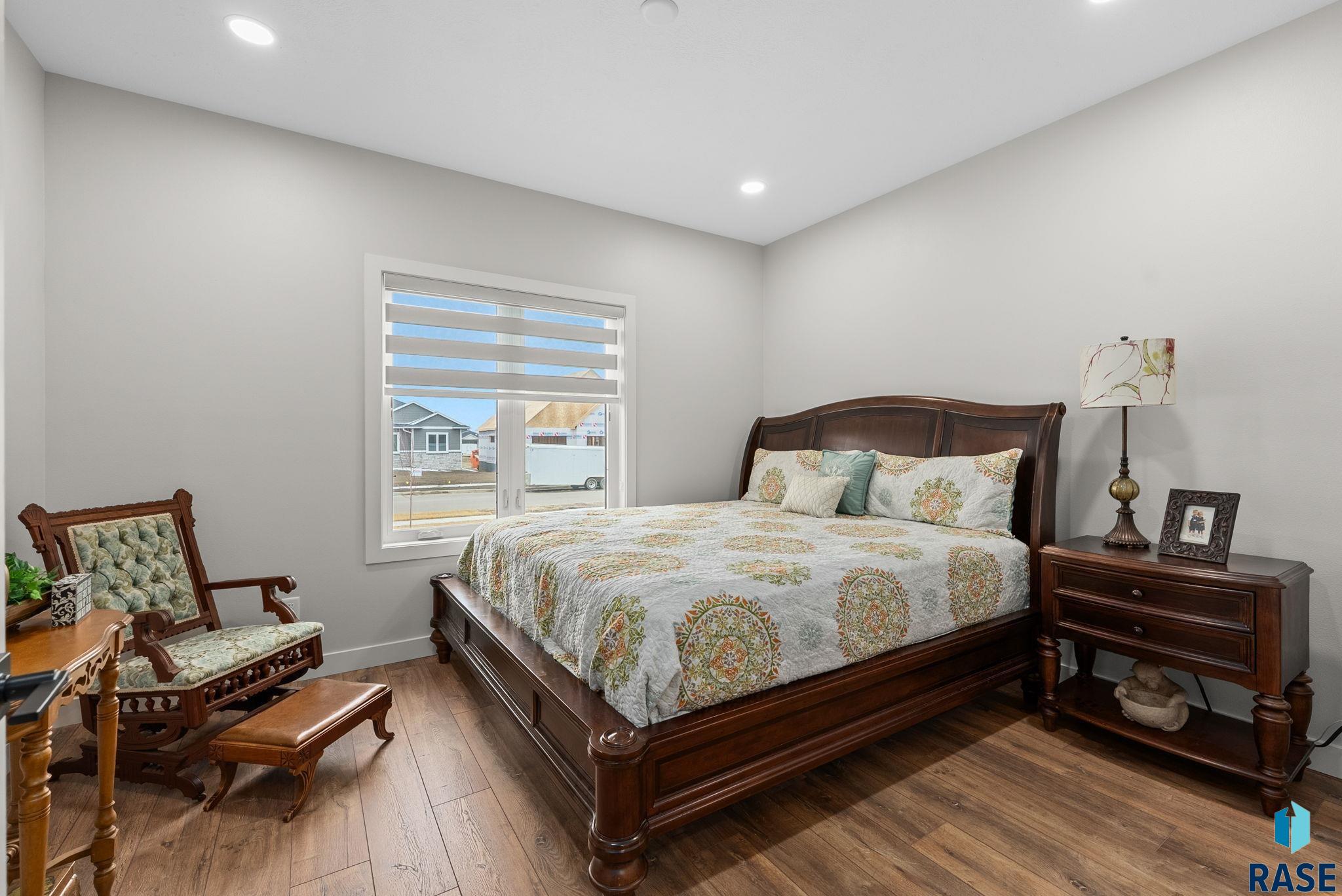 5504 E Morningside Cir Circle