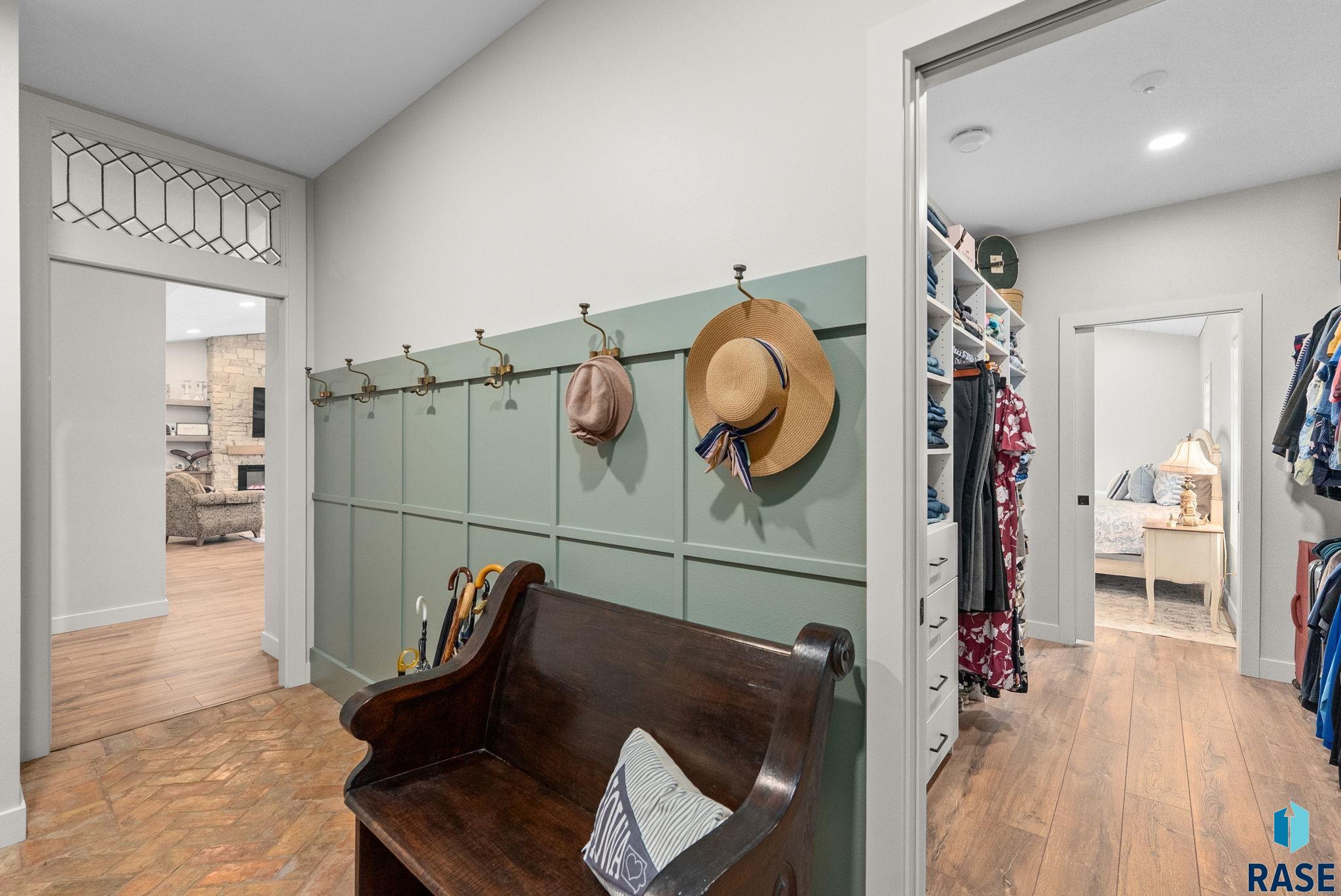 5504 E Morningside Cir Circle