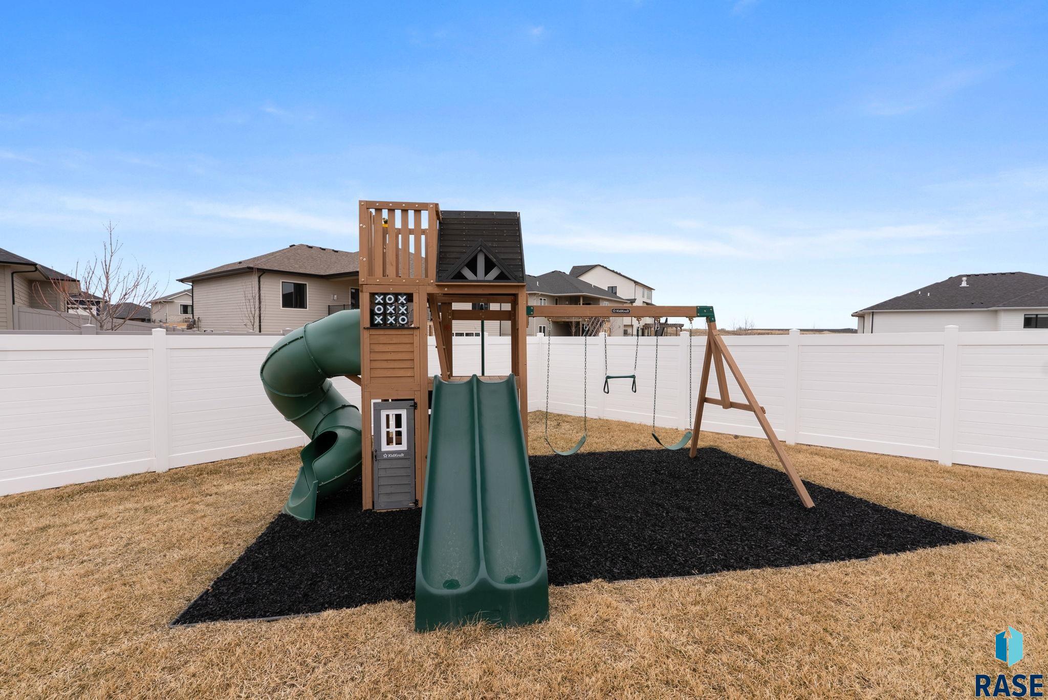 5504 E Morningside Cir Circle