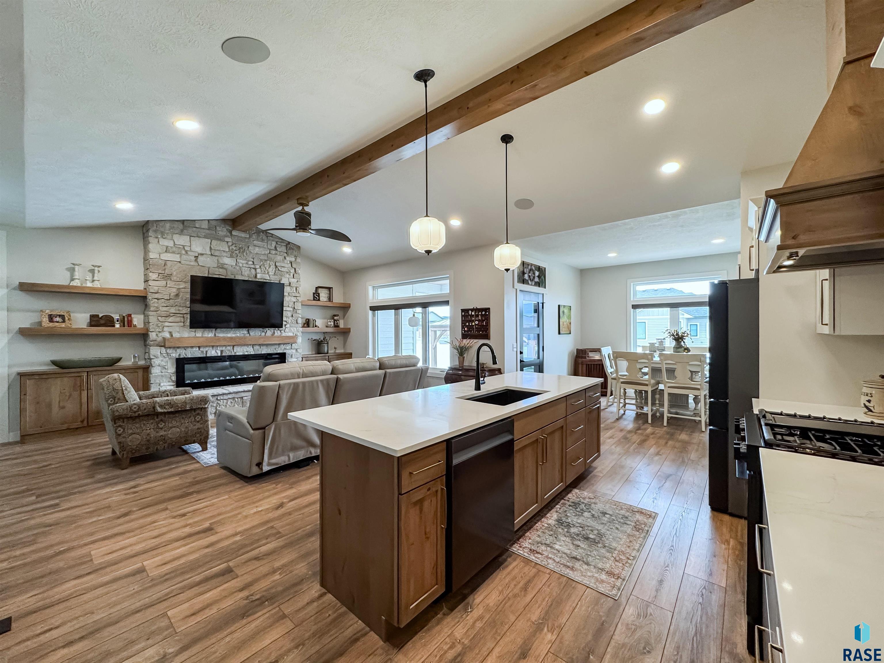 5504 E Morningside Cir Circle