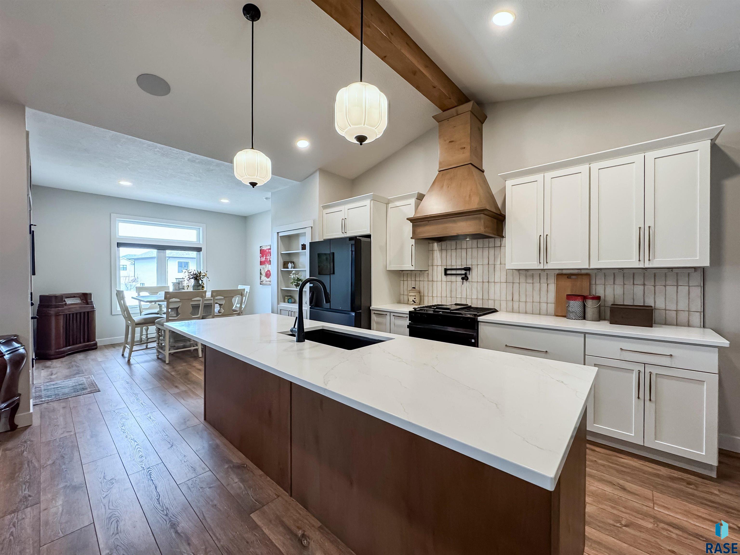 5504 E Morningside Cir Circle