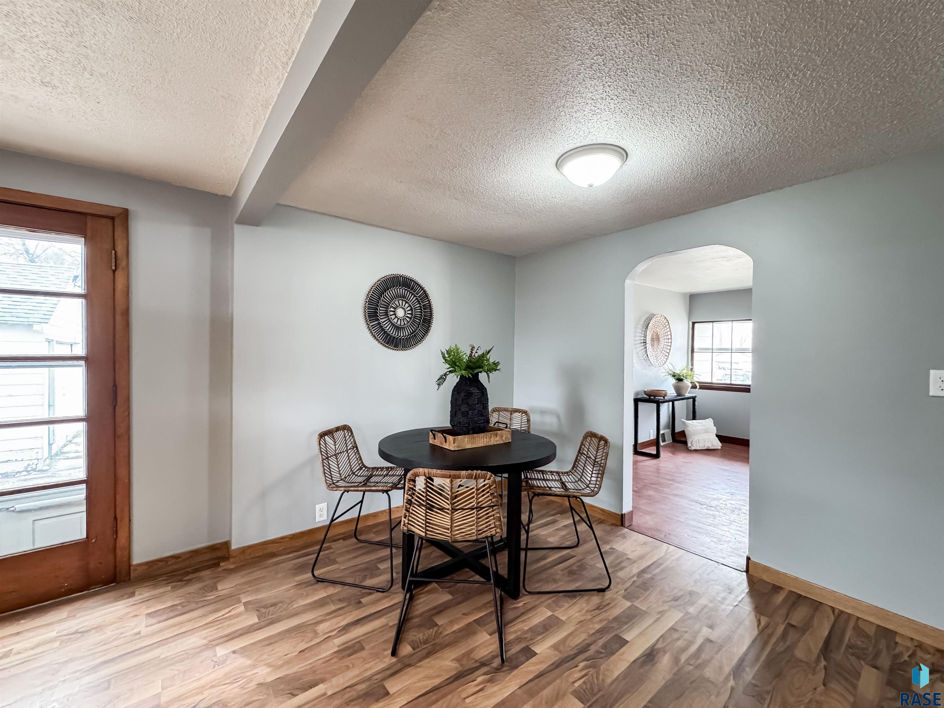 300 S 1st Ave Avenue