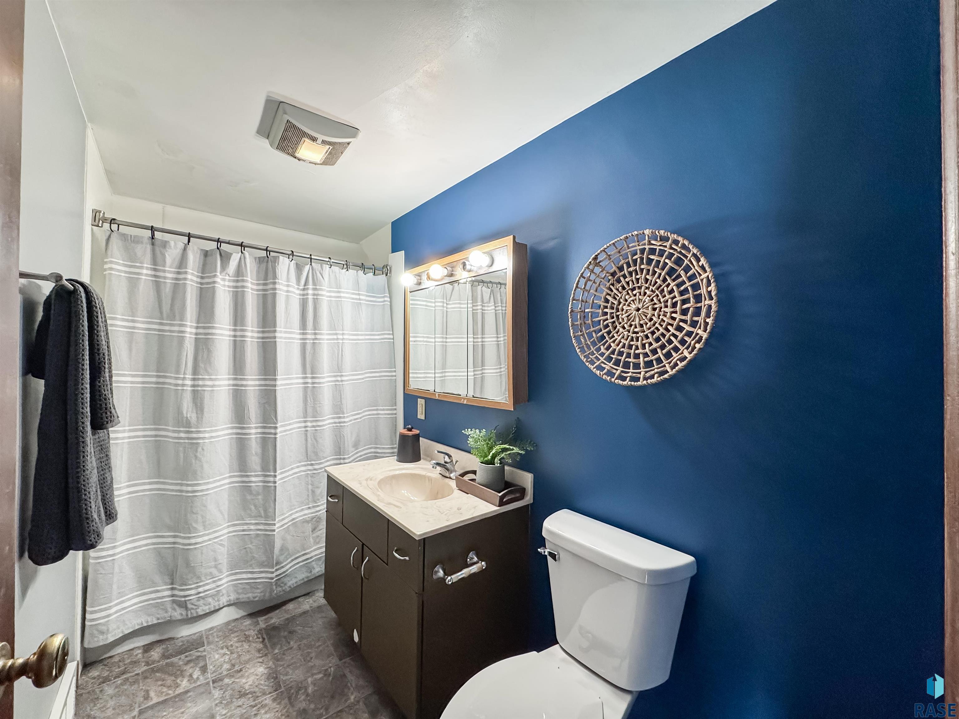 300 S 1st Ave Avenue