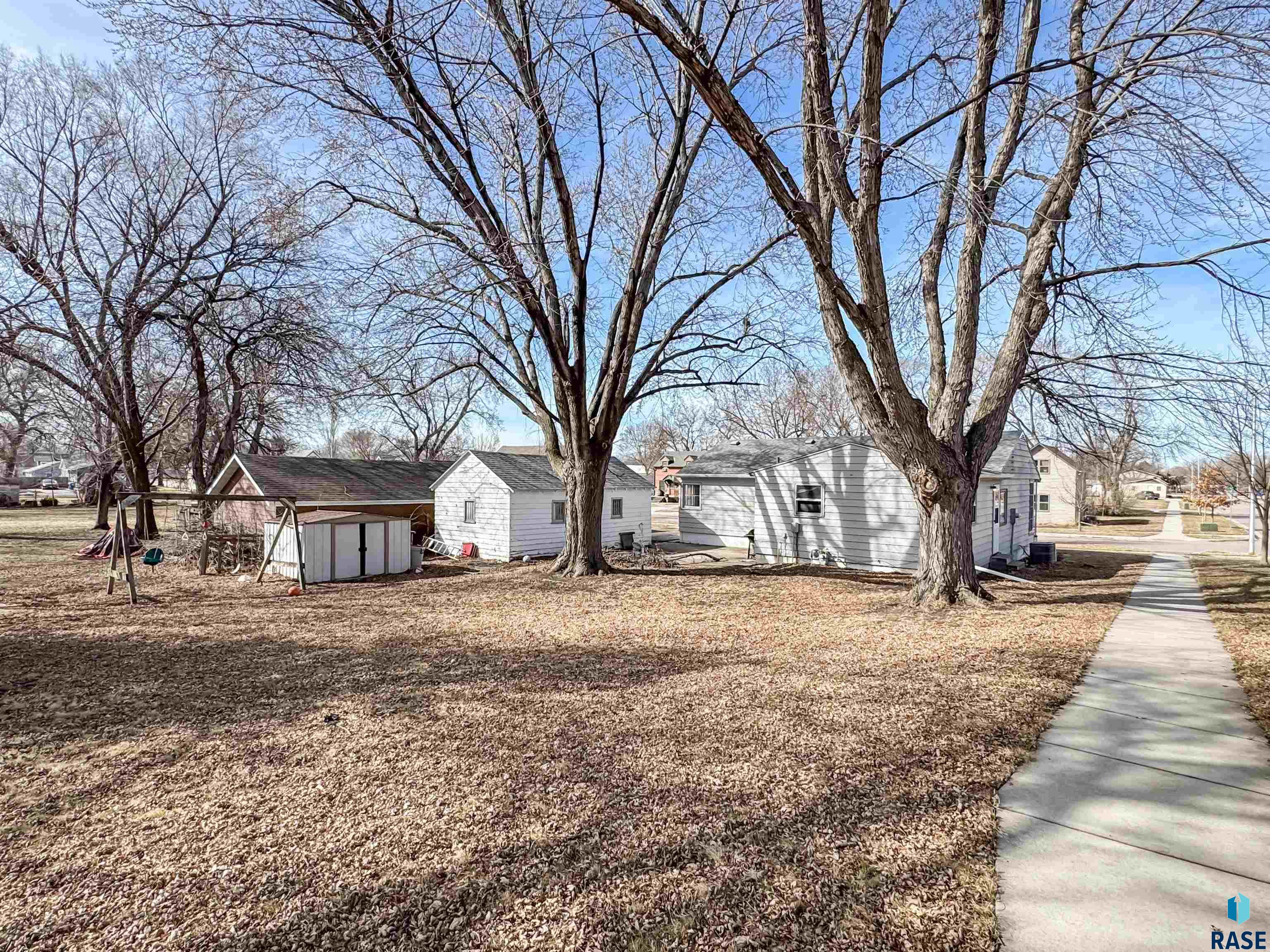 300 S 1st Ave Avenue