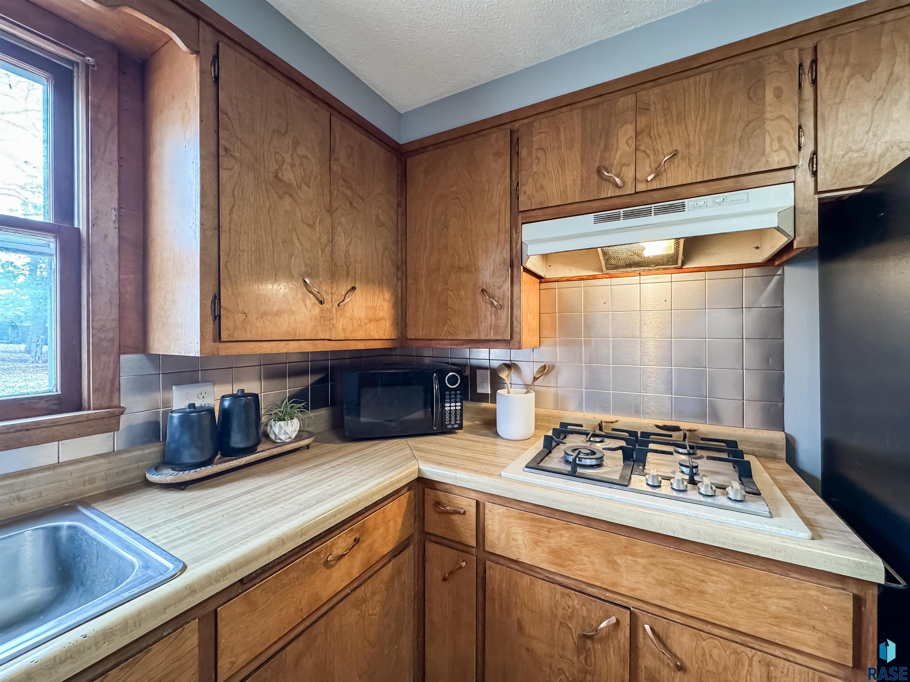 300 S 1st Ave Avenue