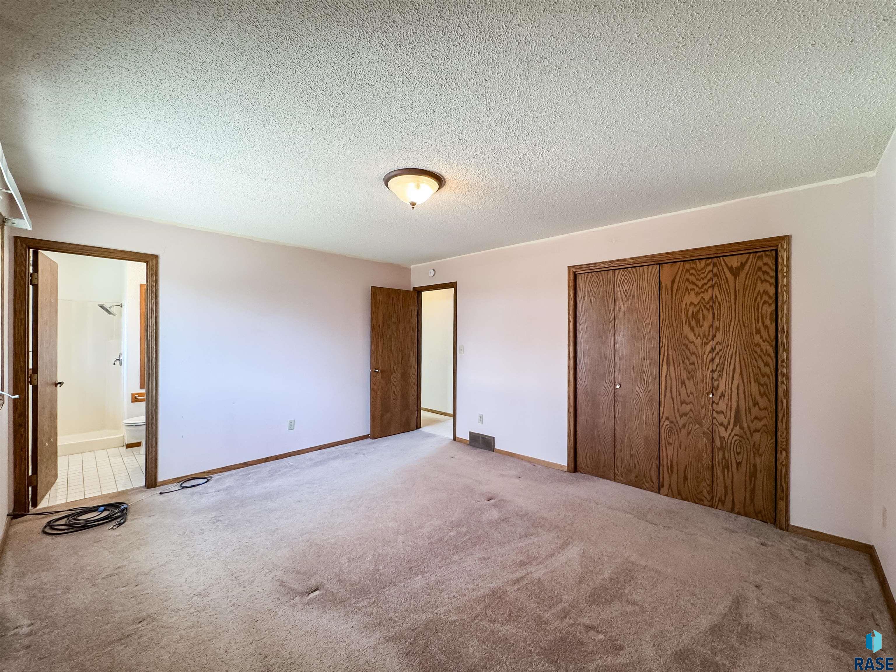 2301 S Wellington Ave Avenue