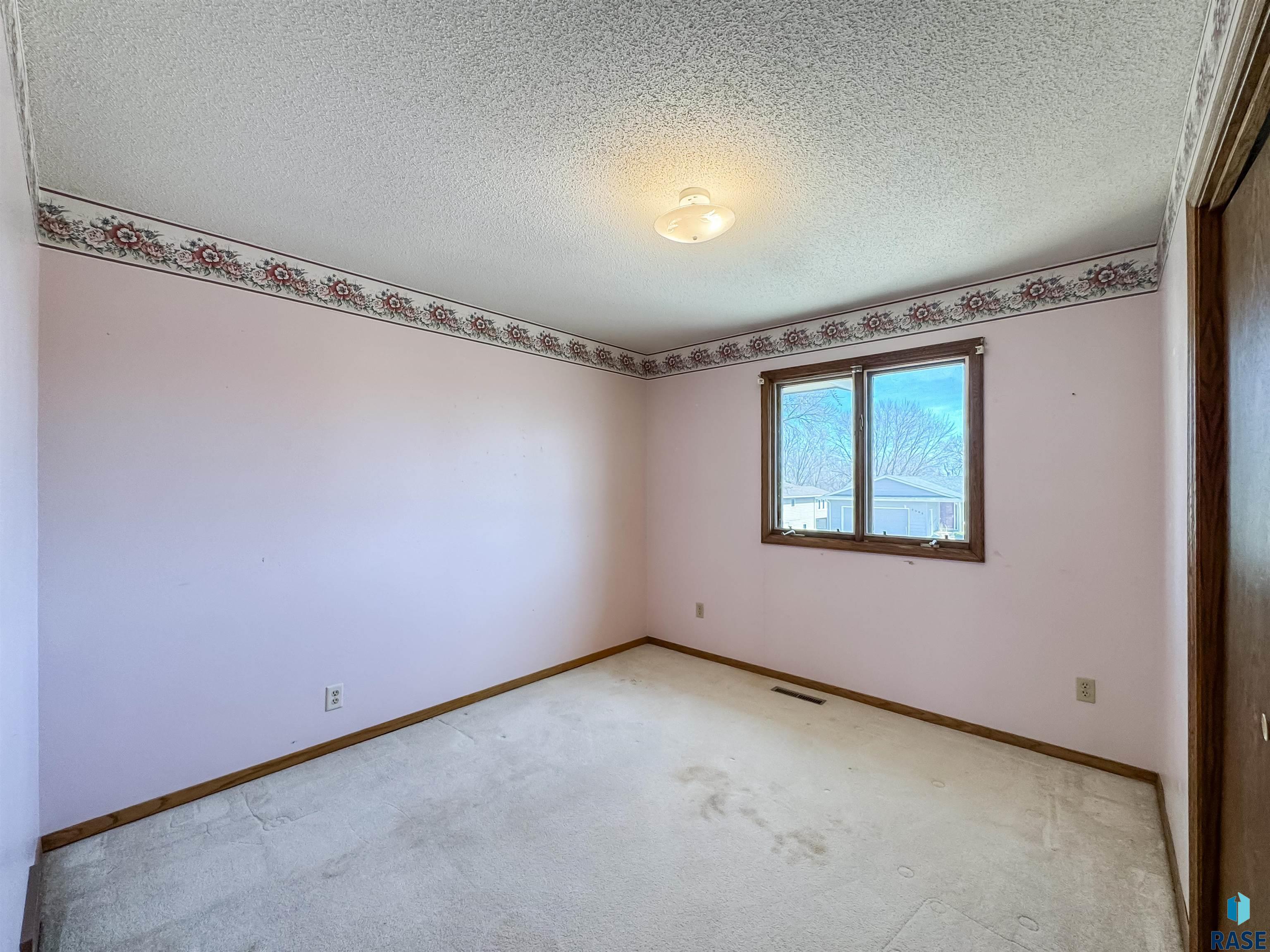 2301 S Wellington Ave Avenue