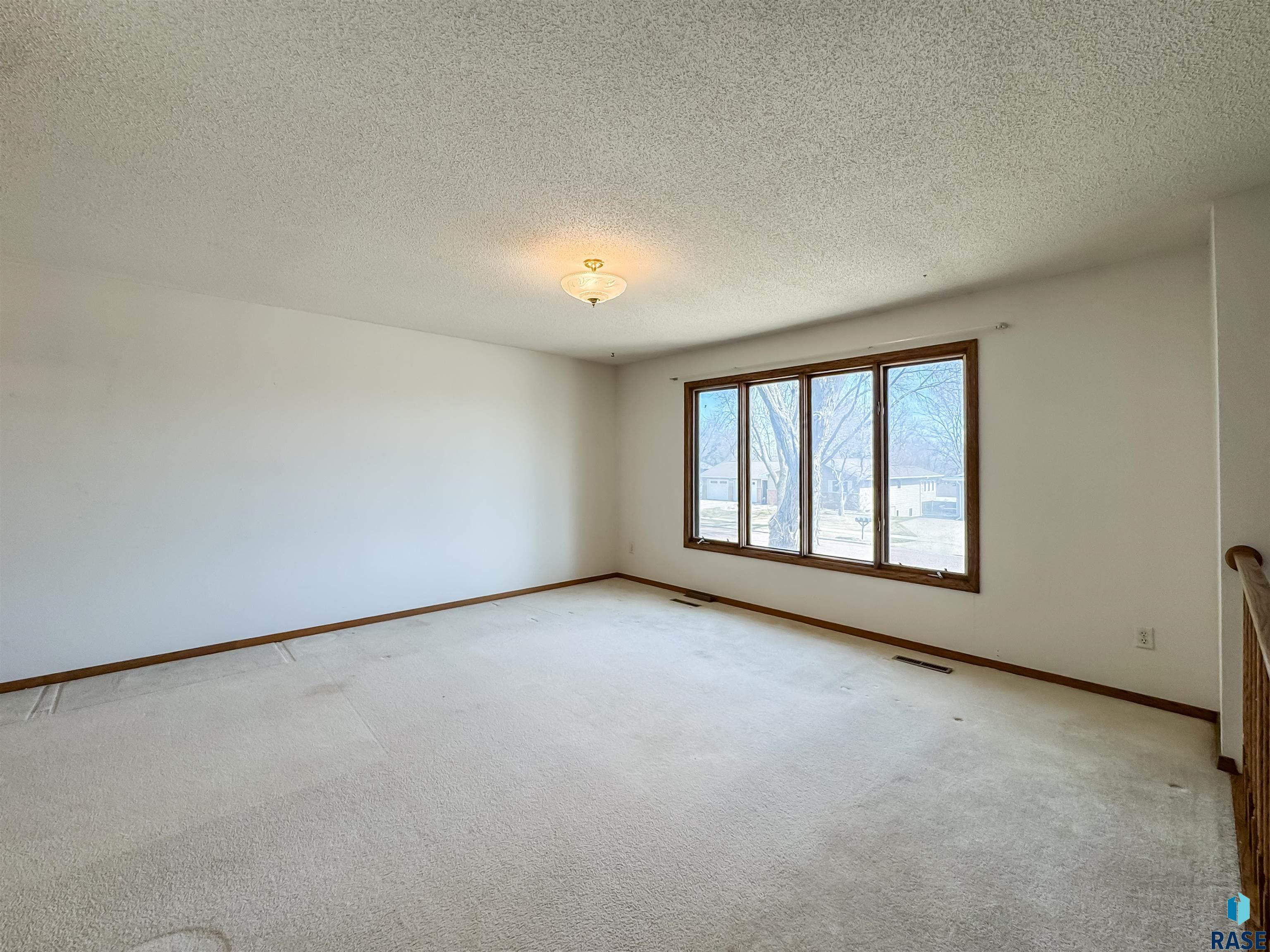 2301 S Wellington Ave Avenue