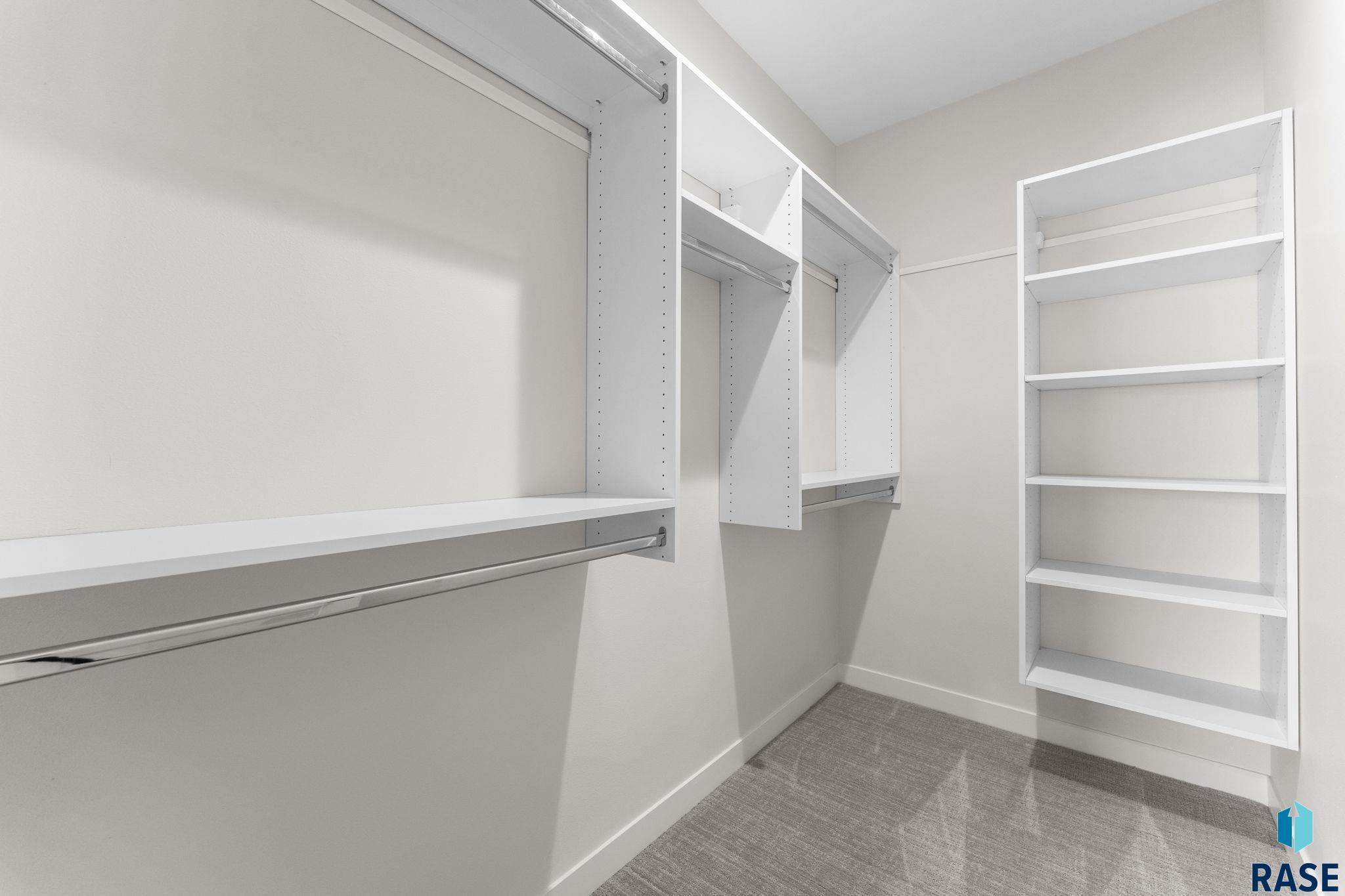 106 Bryggen Pl, Sioux Falls