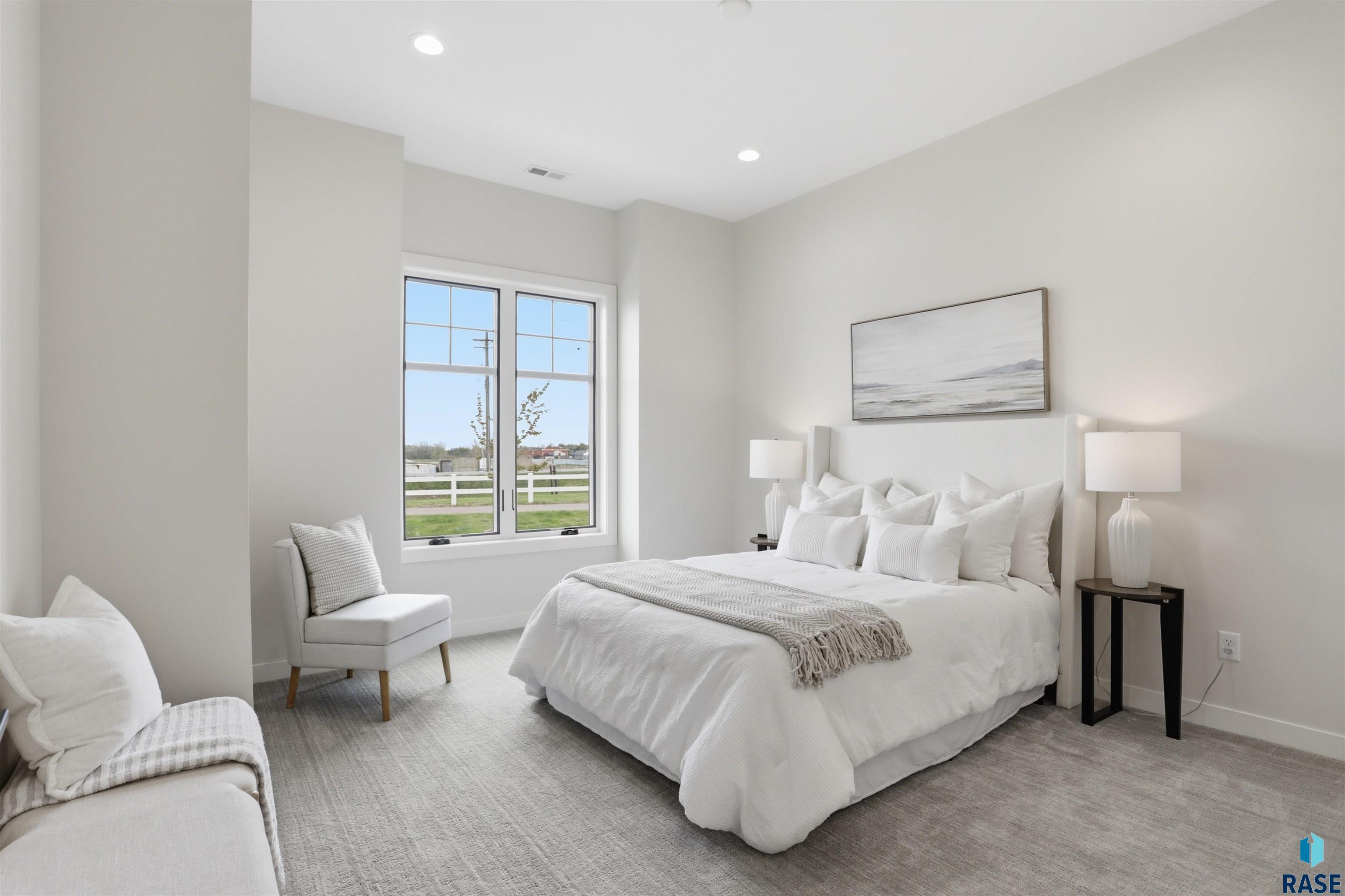 106 Bryggen Pl, Sioux Falls