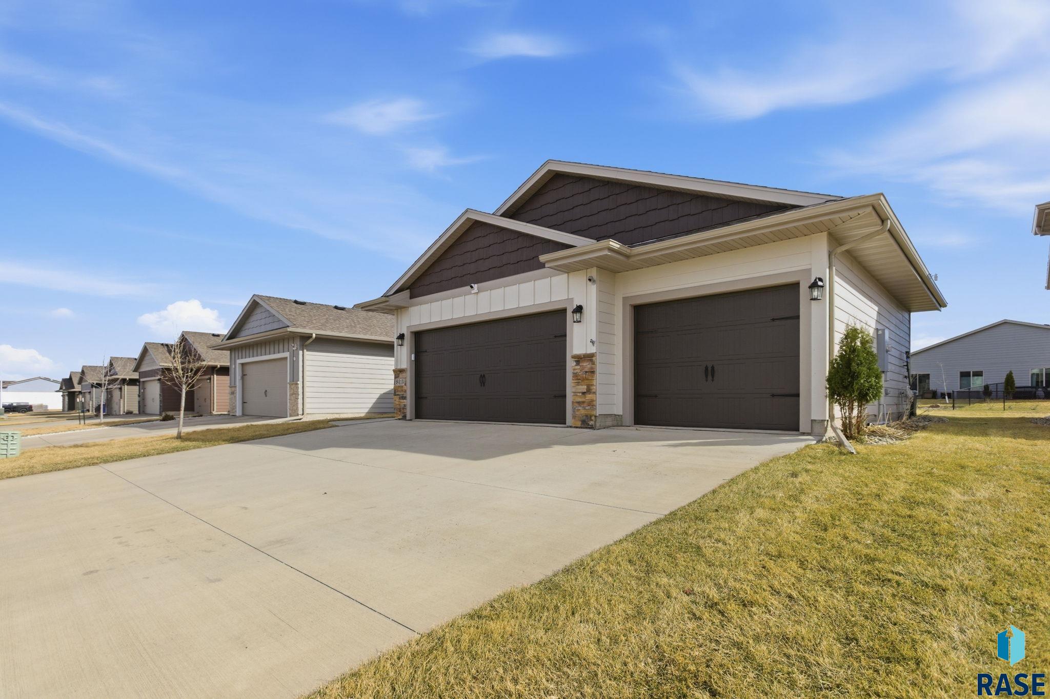 9413 Liam St, Sioux Falls