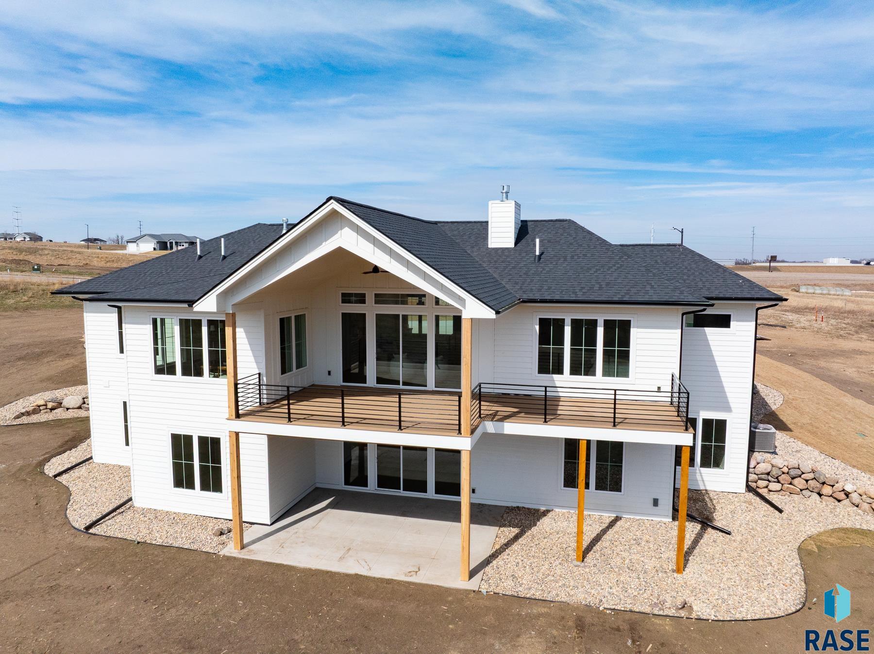 705 N Sapphire Cir Circle