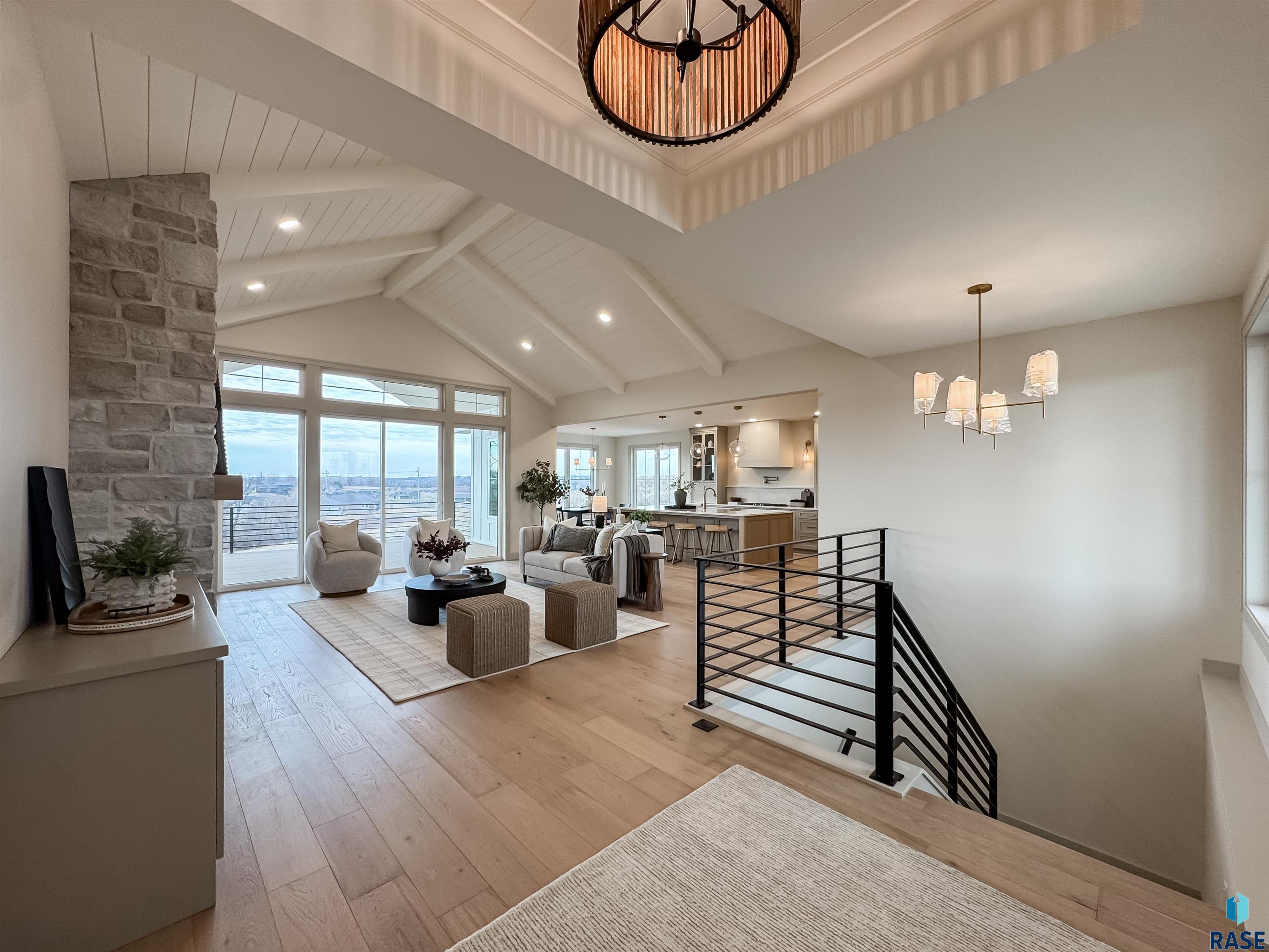 705 N Sapphire Cir Circle