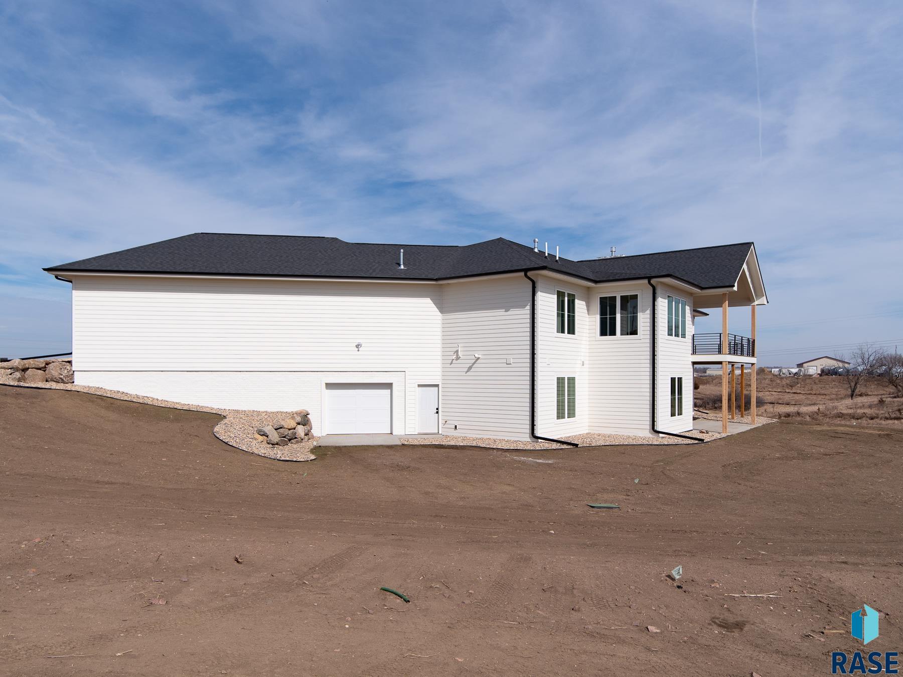 705 N Sapphire Cir Circle