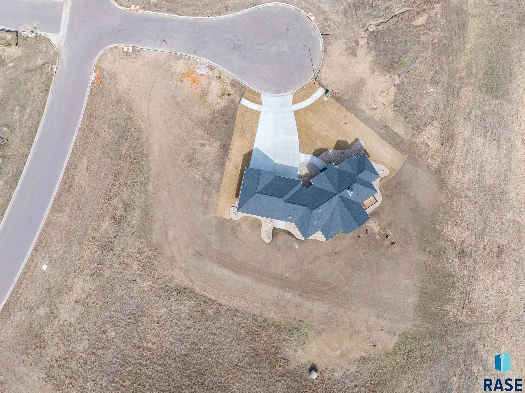 705 N Sapphire Cir Circle