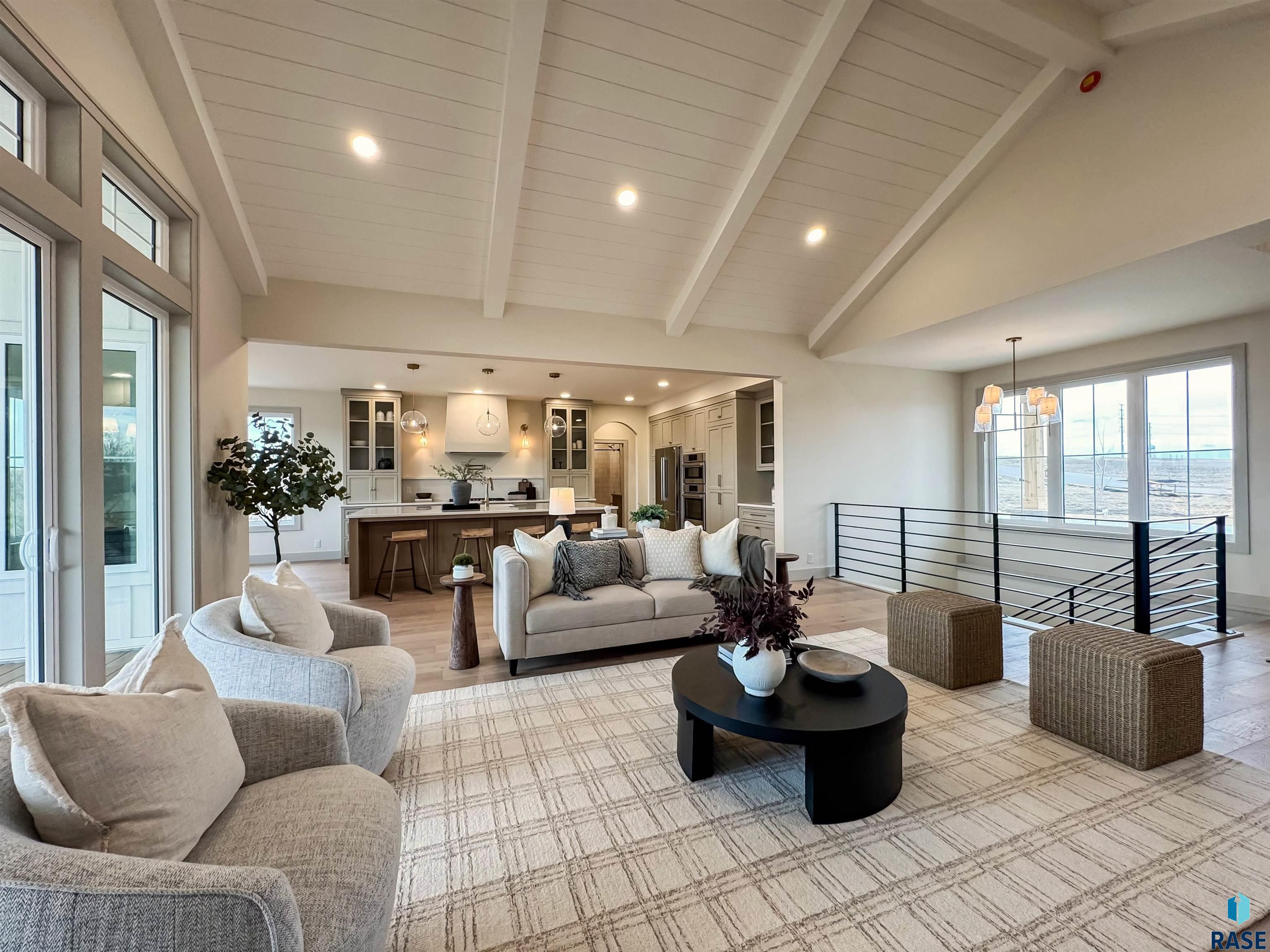 705 N Sapphire Cir Circle