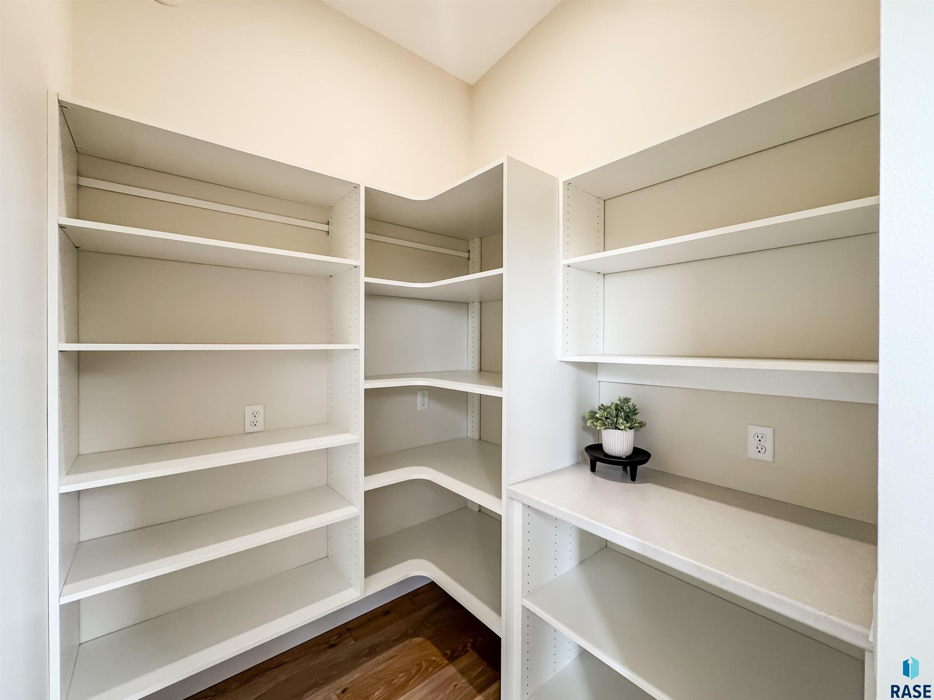 48503 256th St Street