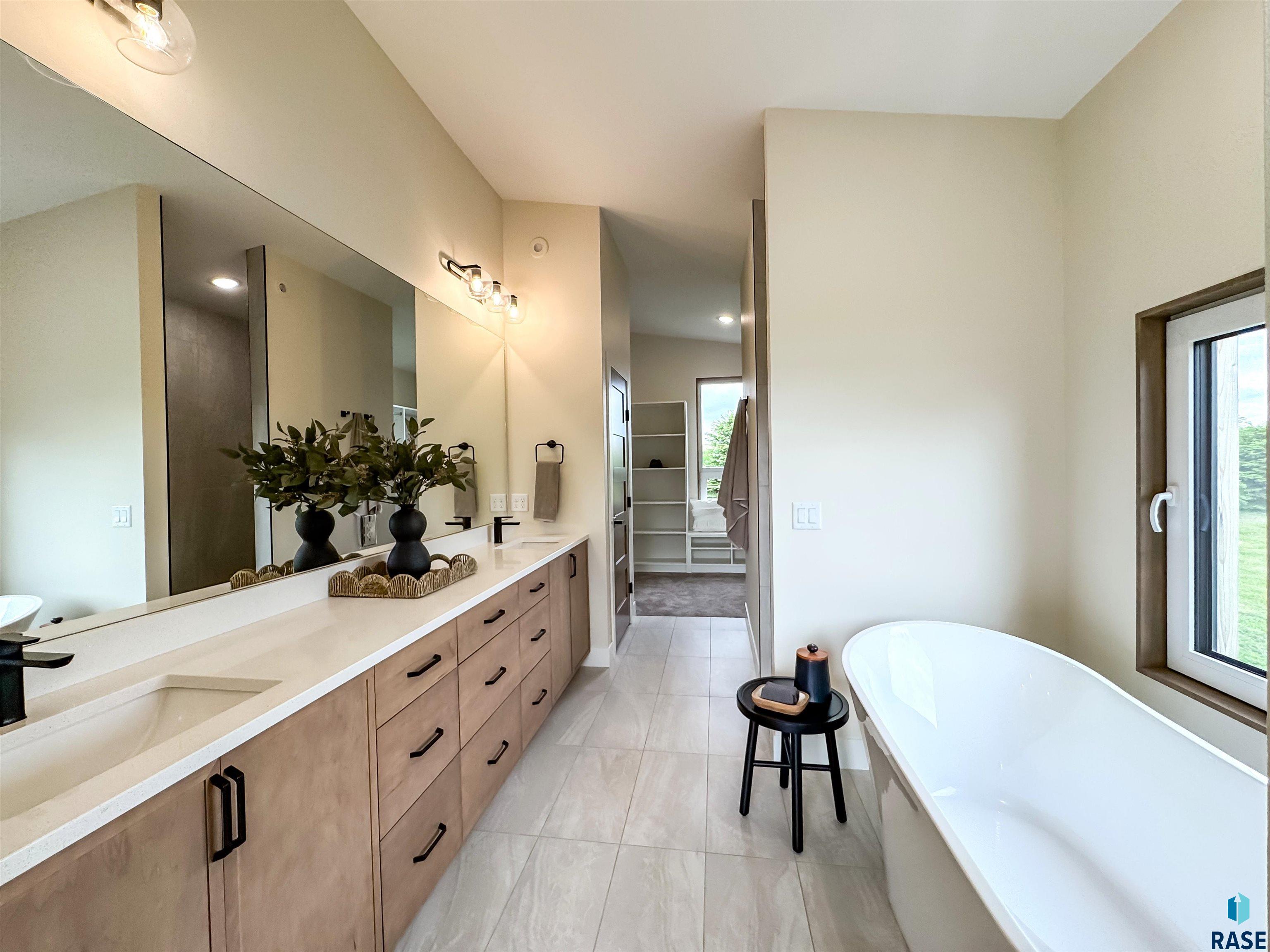 48503 256th St Street