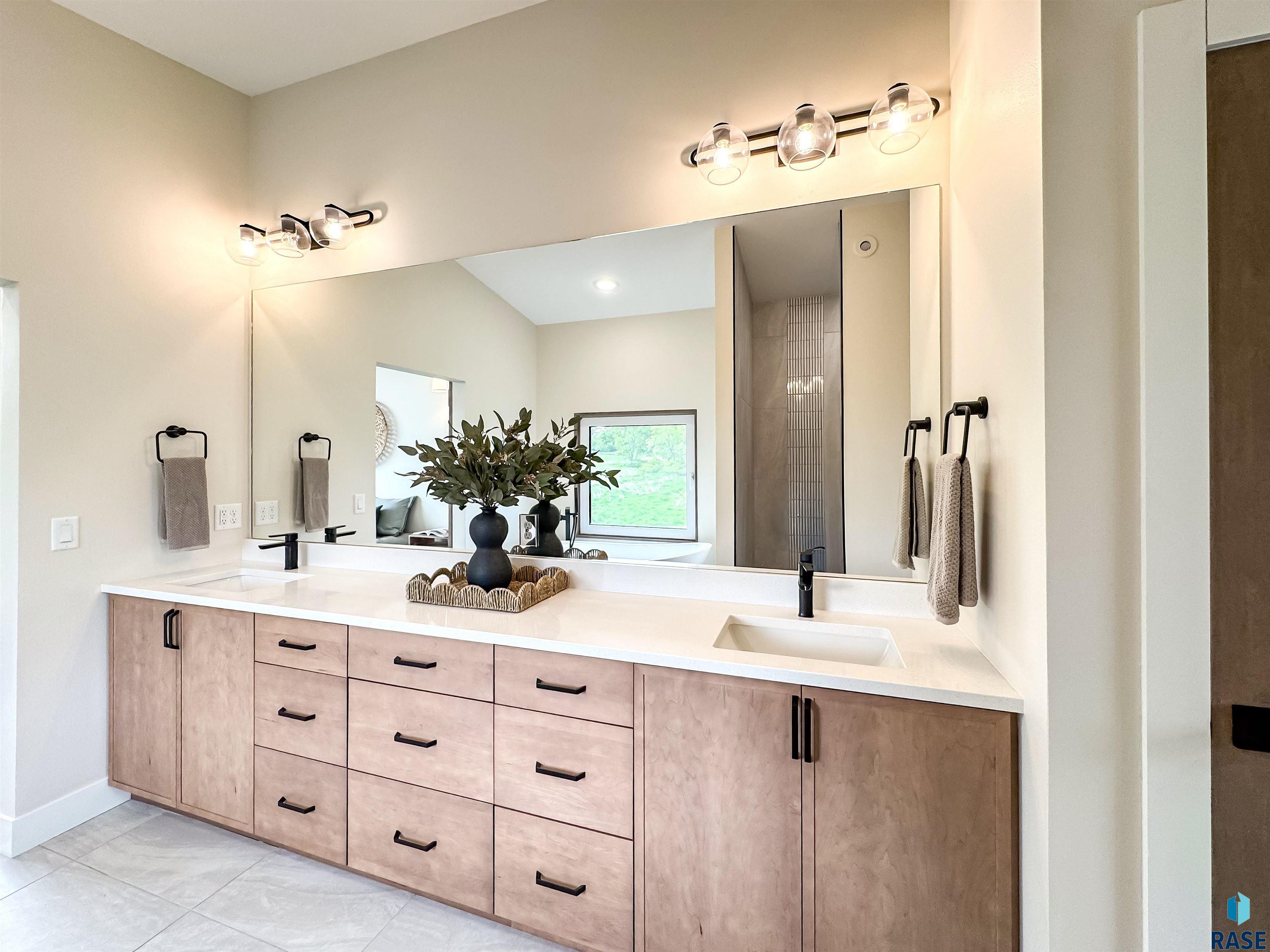 48503 256th St Street