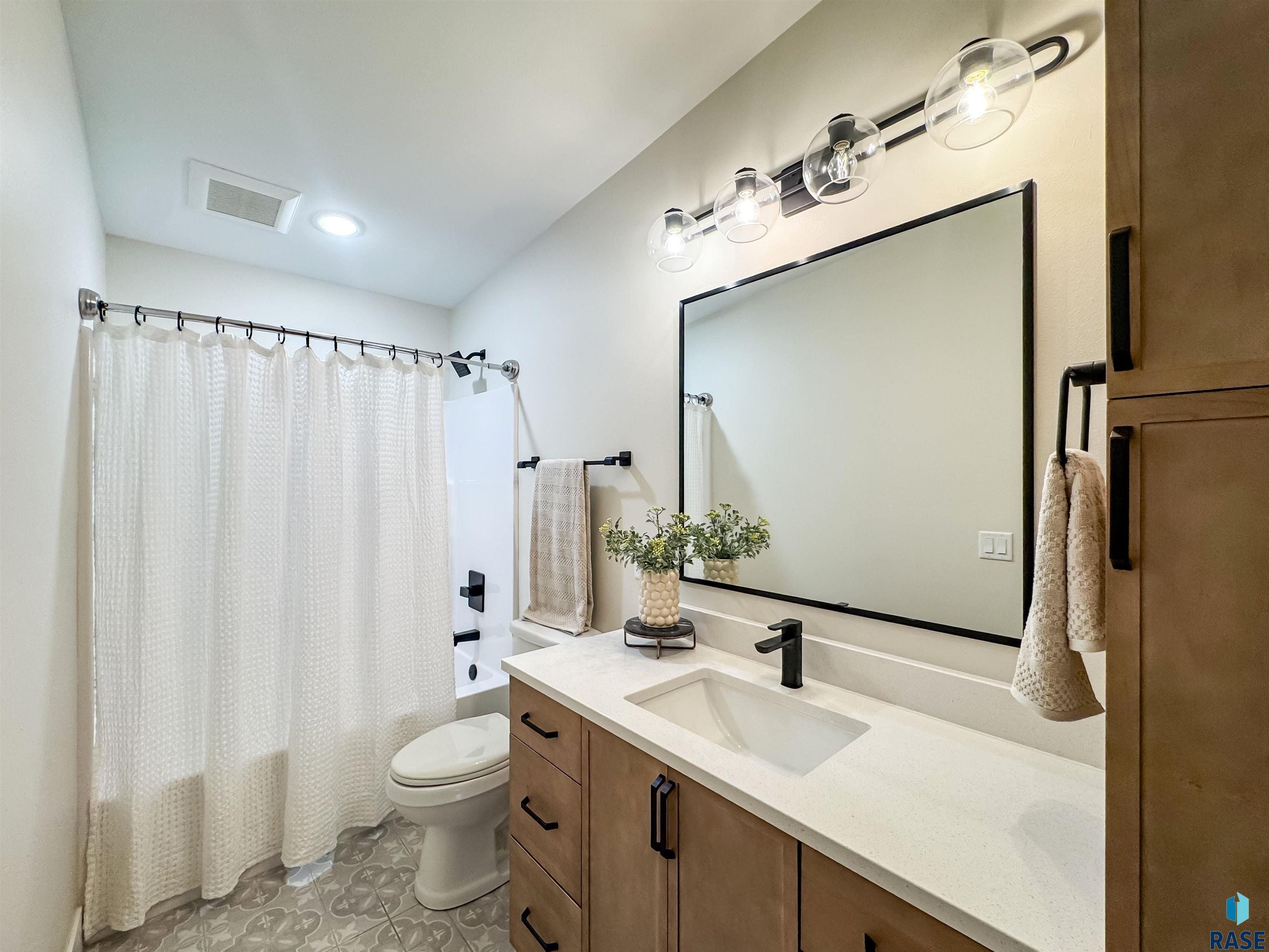 48503 256th St Street