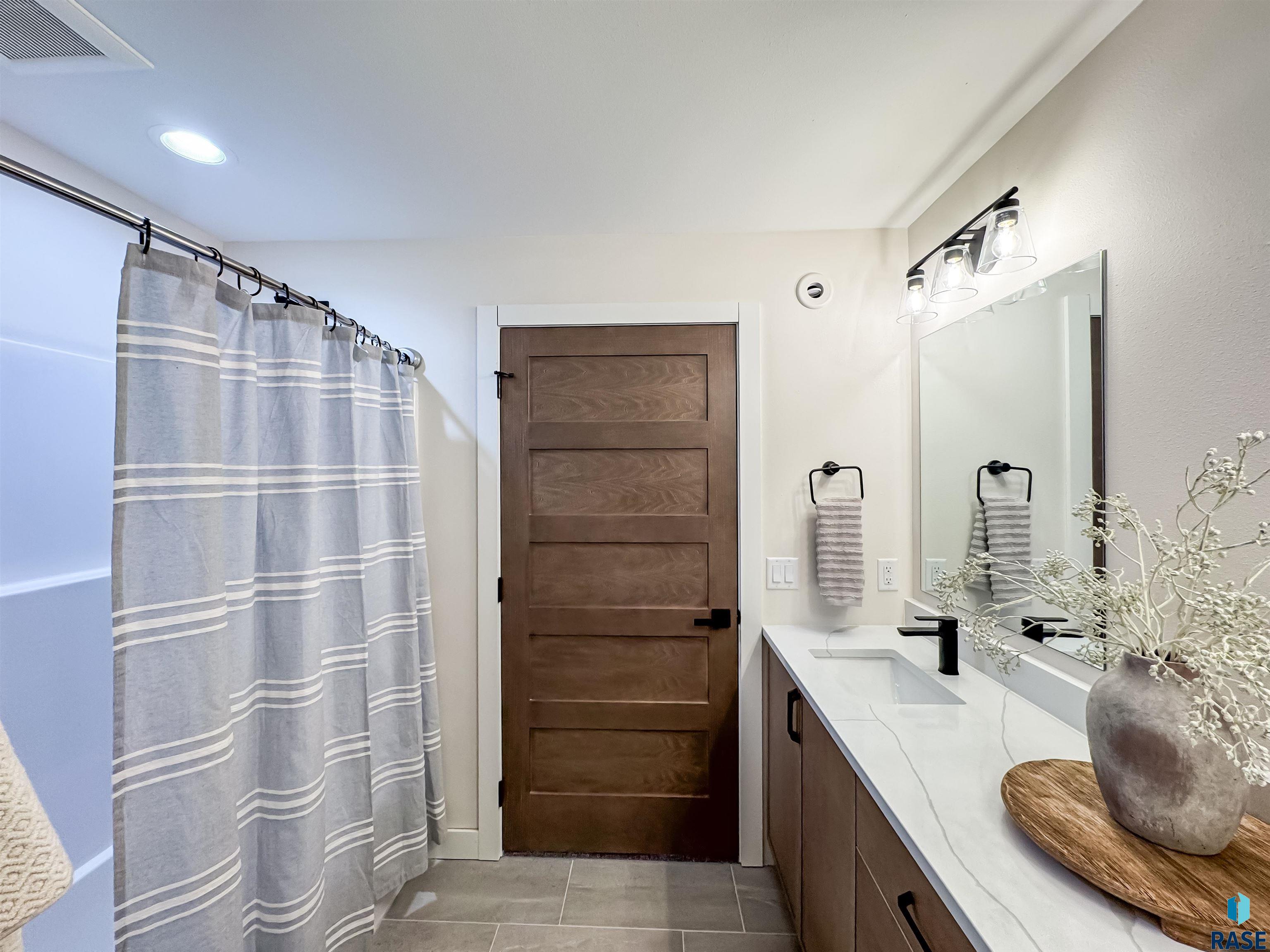 48503 256th St Street