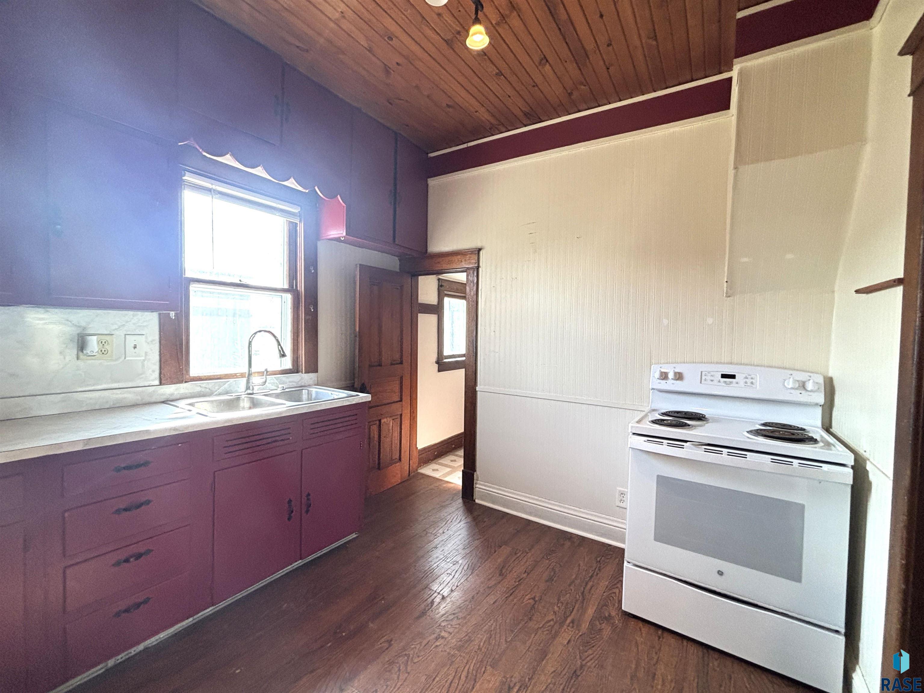 316 S Broadway Ave Avenue