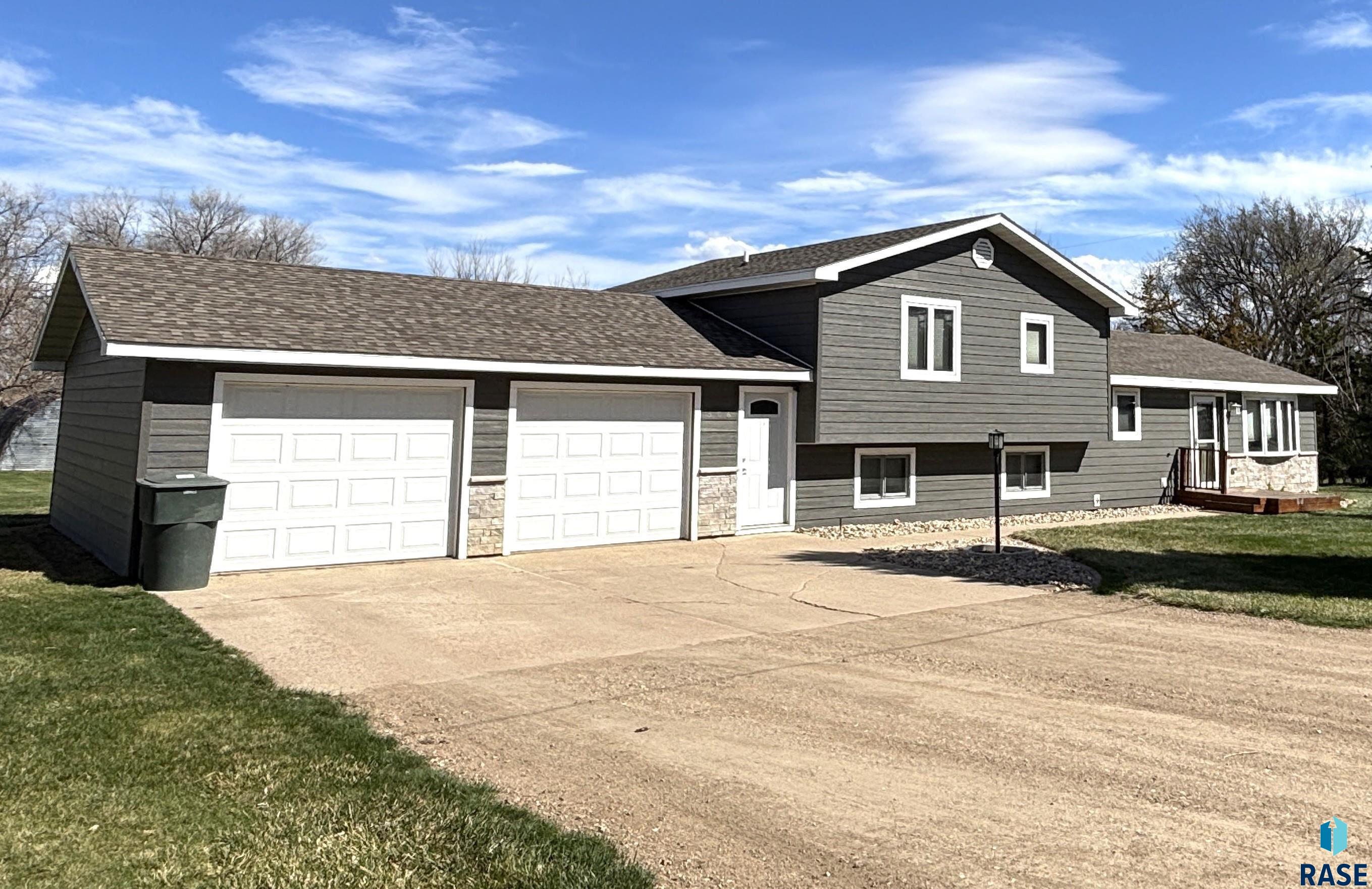 306 N Catalpa St Street