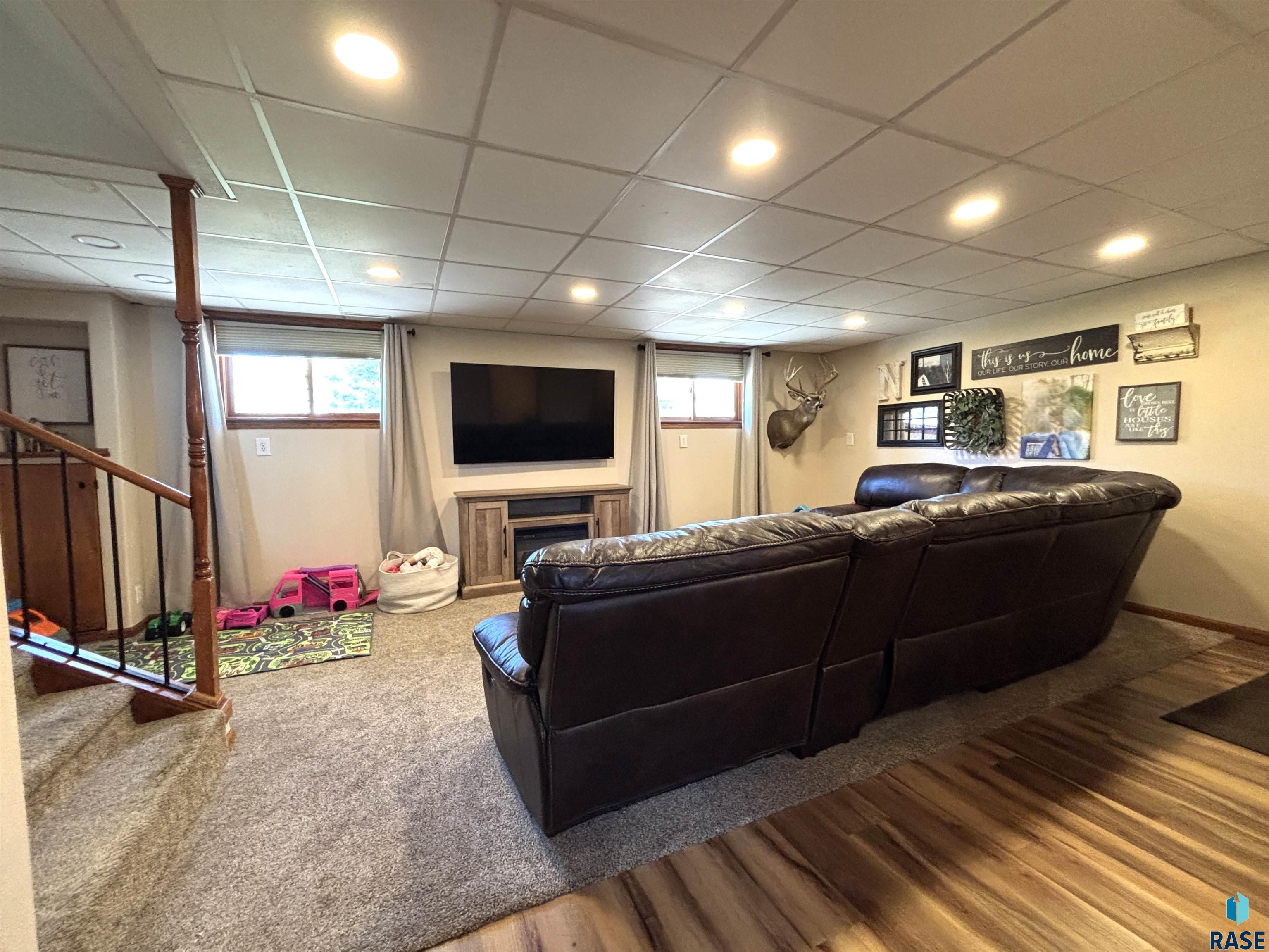 306 N Catalpa St Street