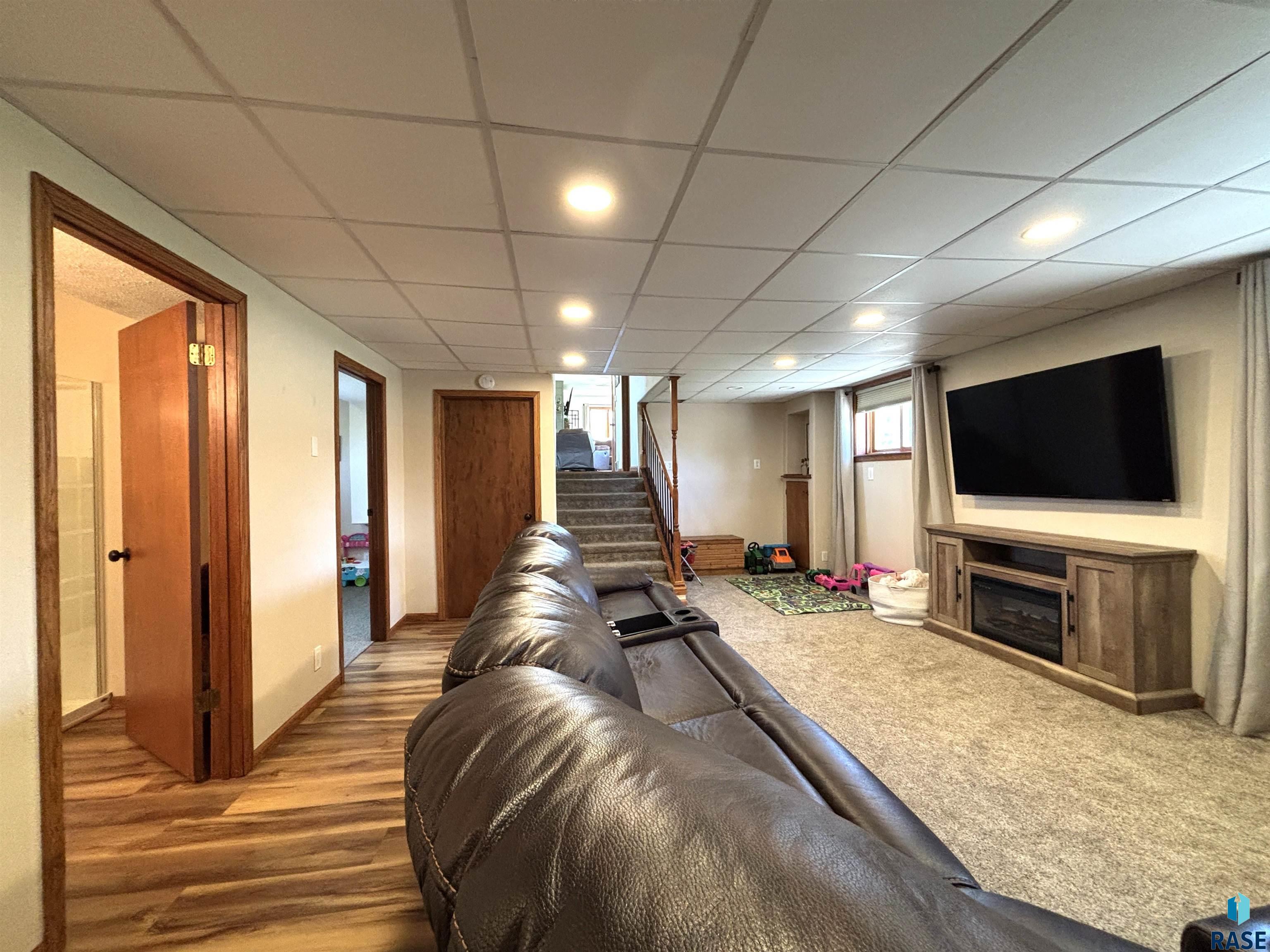 306 N Catalpa St Street