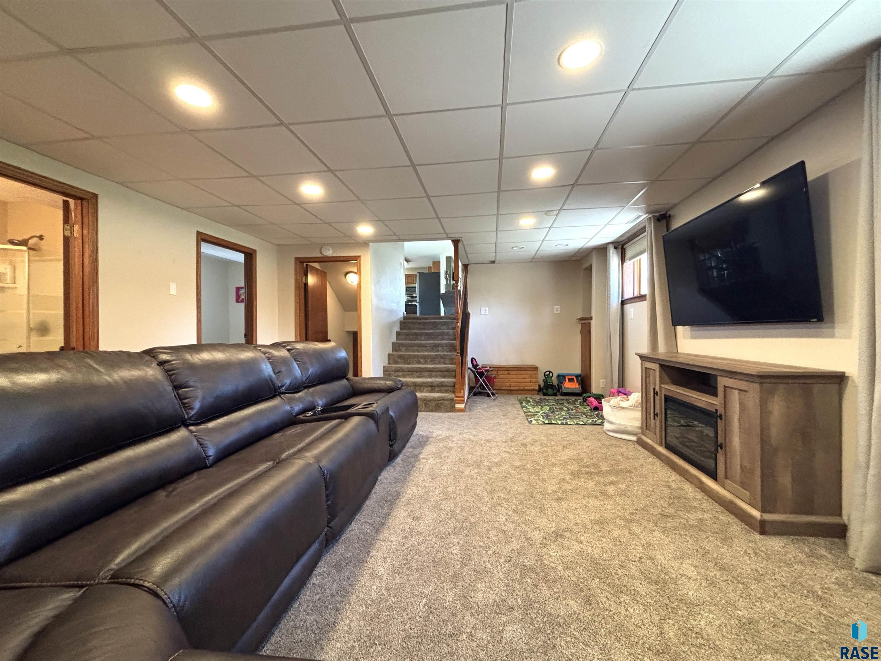 306 N Catalpa St Street