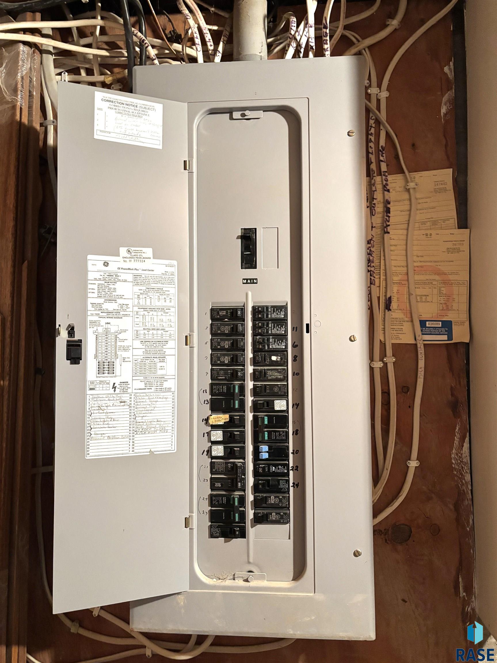 306 N Catalpa St Street