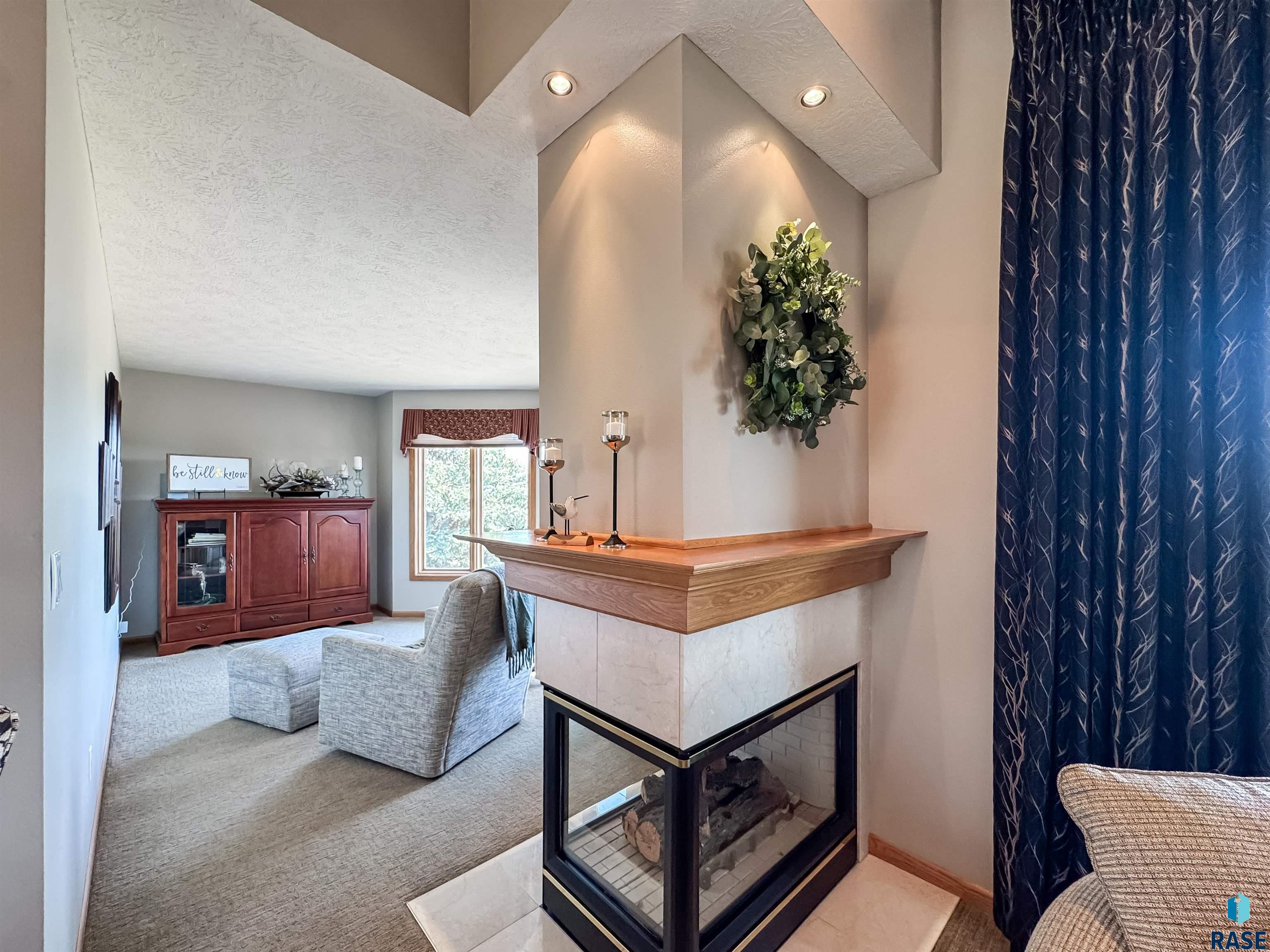 8415 E Sunset Cir Circle