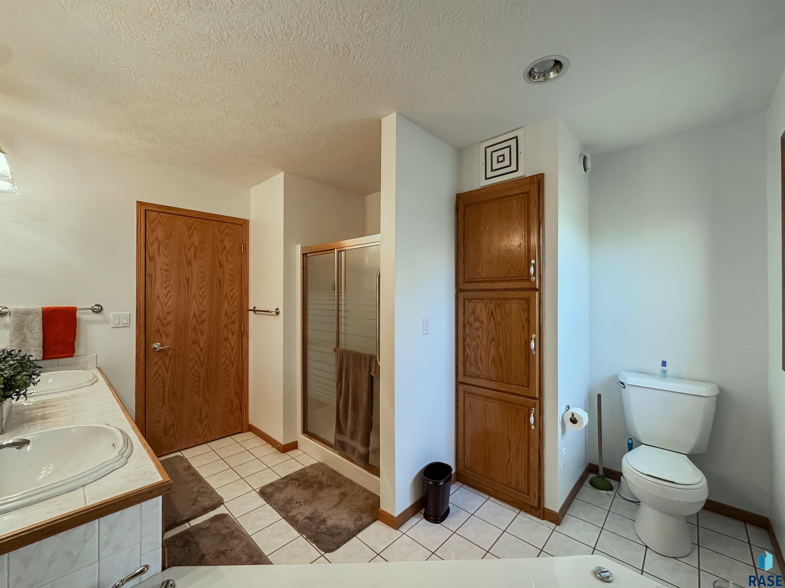 8415 E Sunset Cir Circle