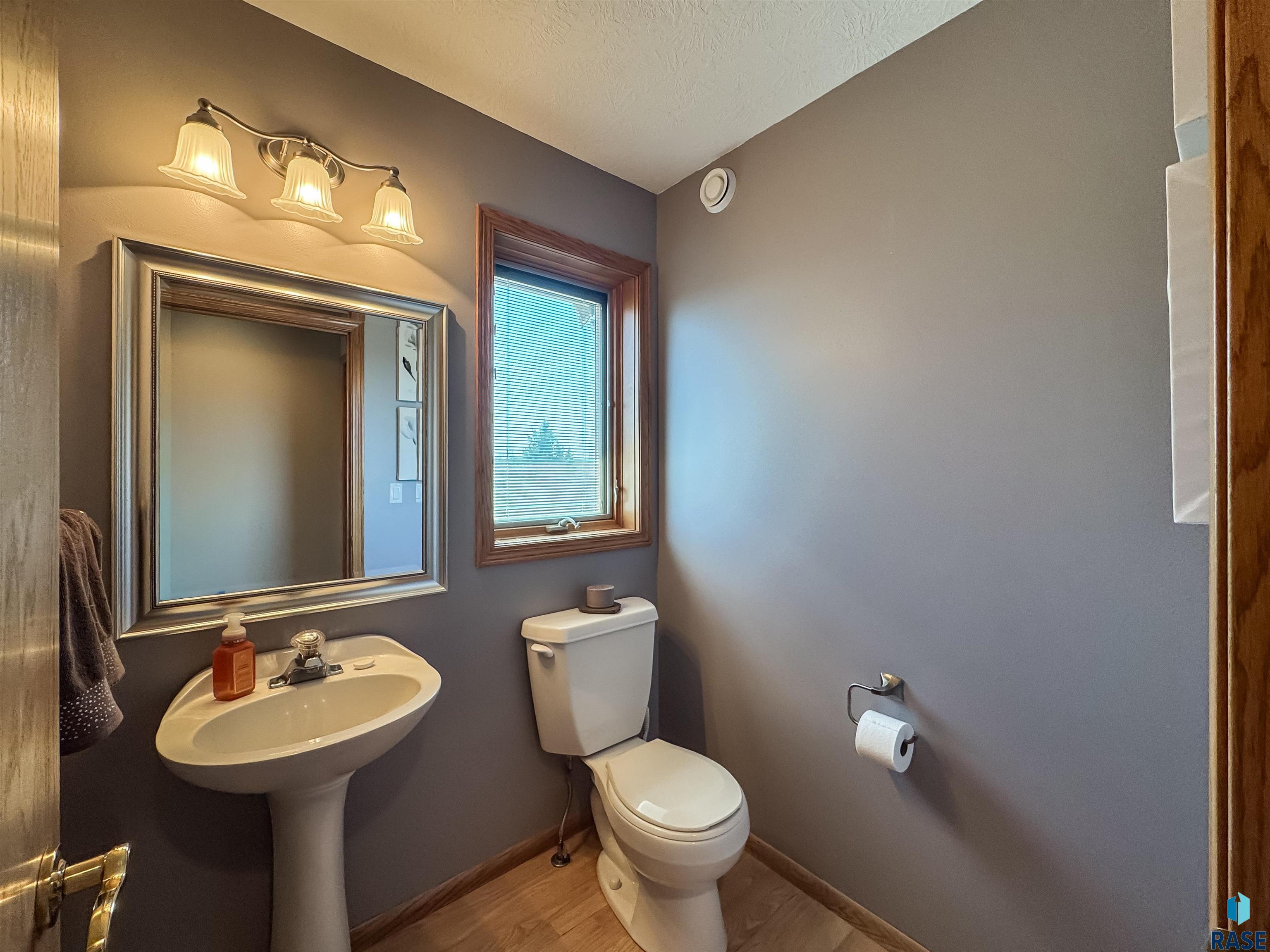 8415 E Sunset Cir Circle