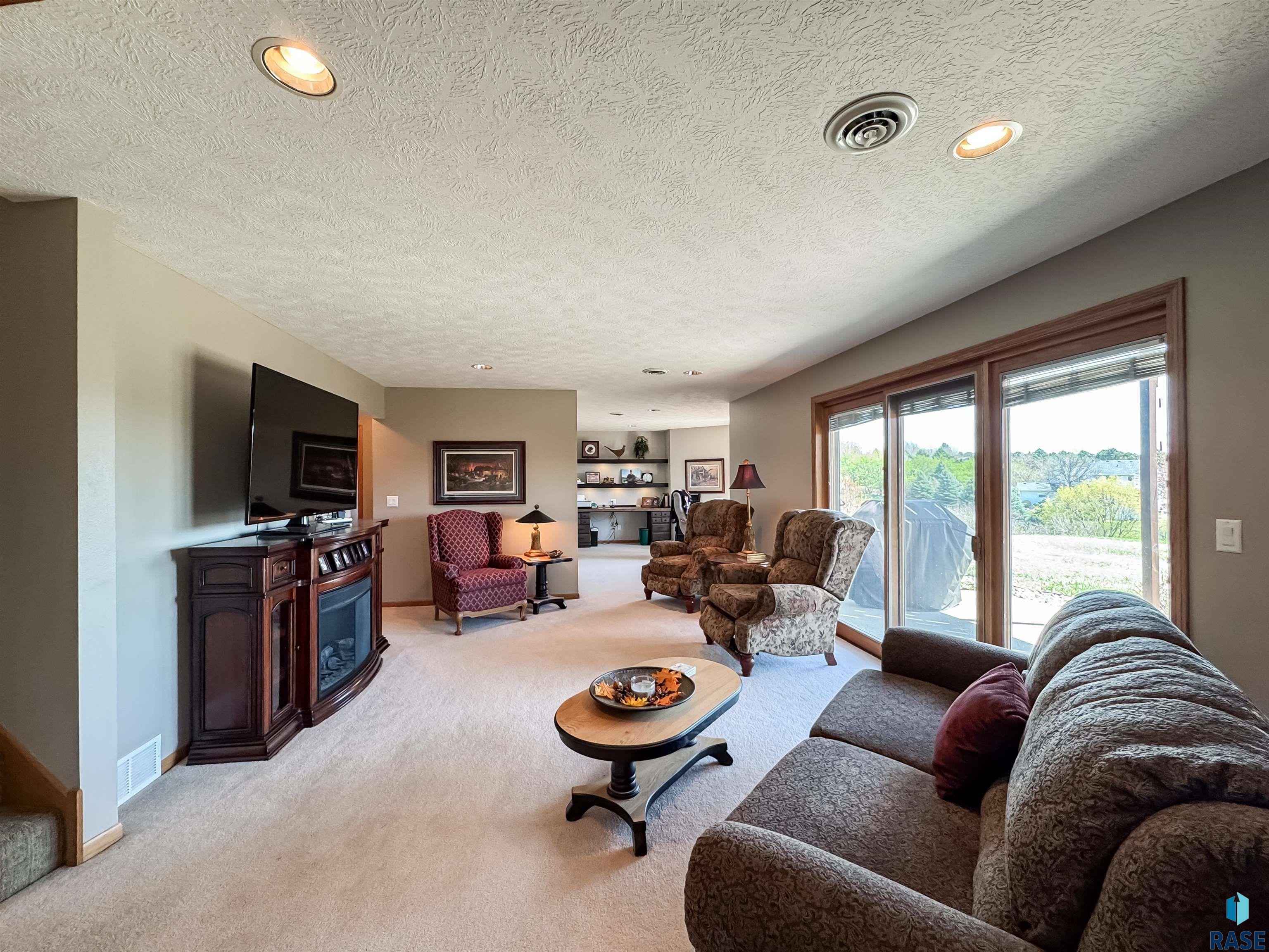 8415 E Sunset Cir Circle