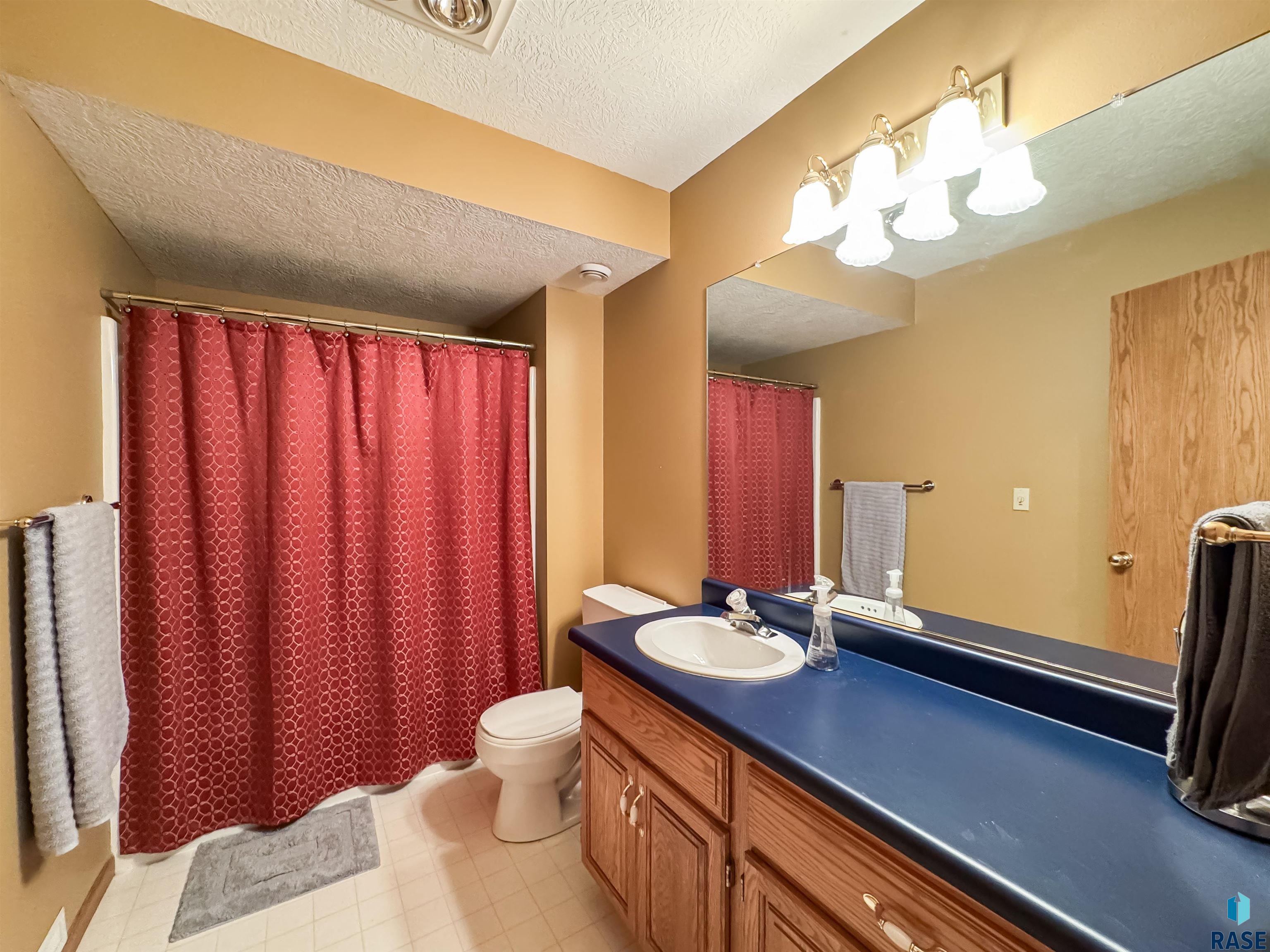 8415 E Sunset Cir Circle